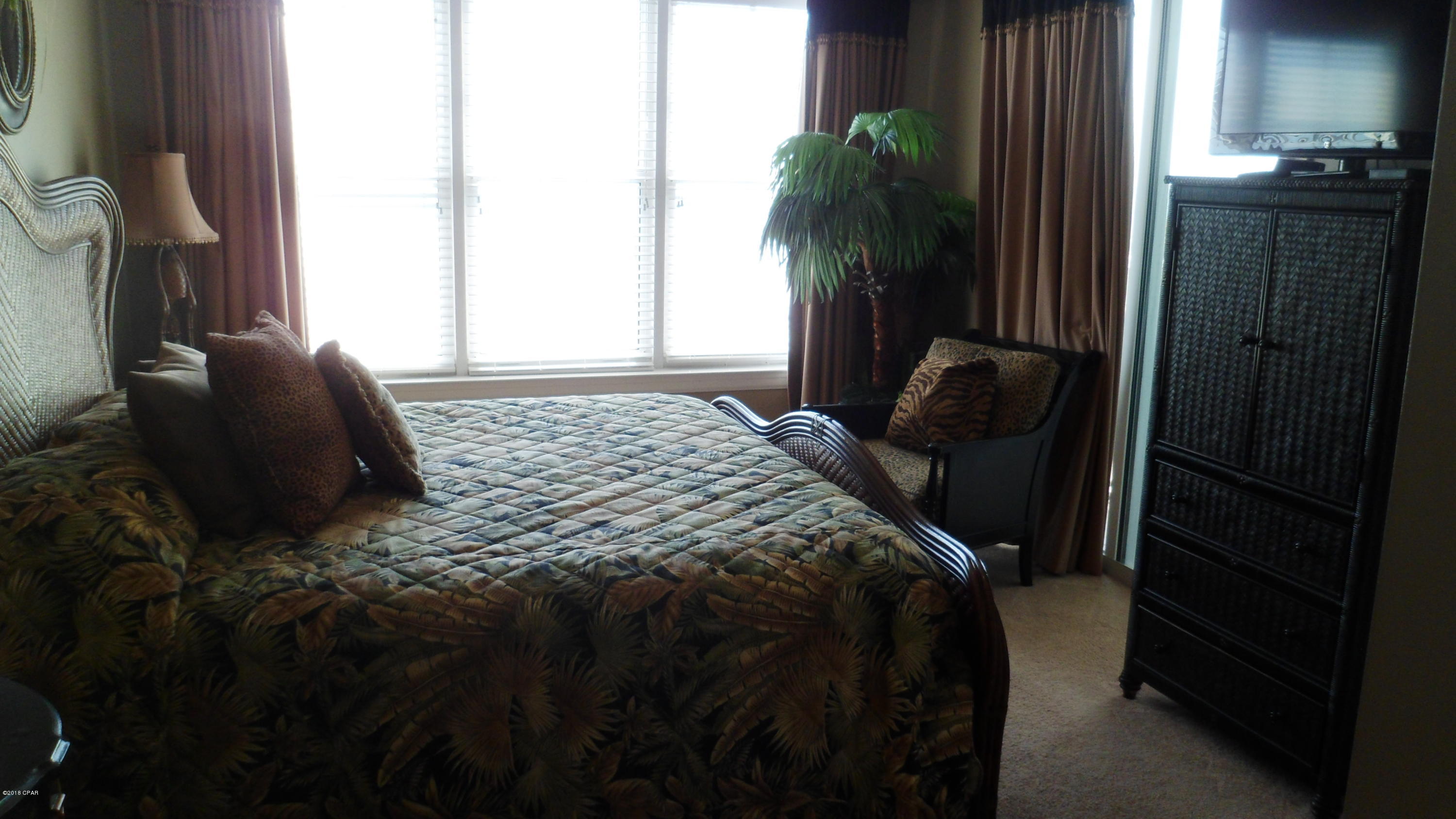 En Soleil Condo - Residential