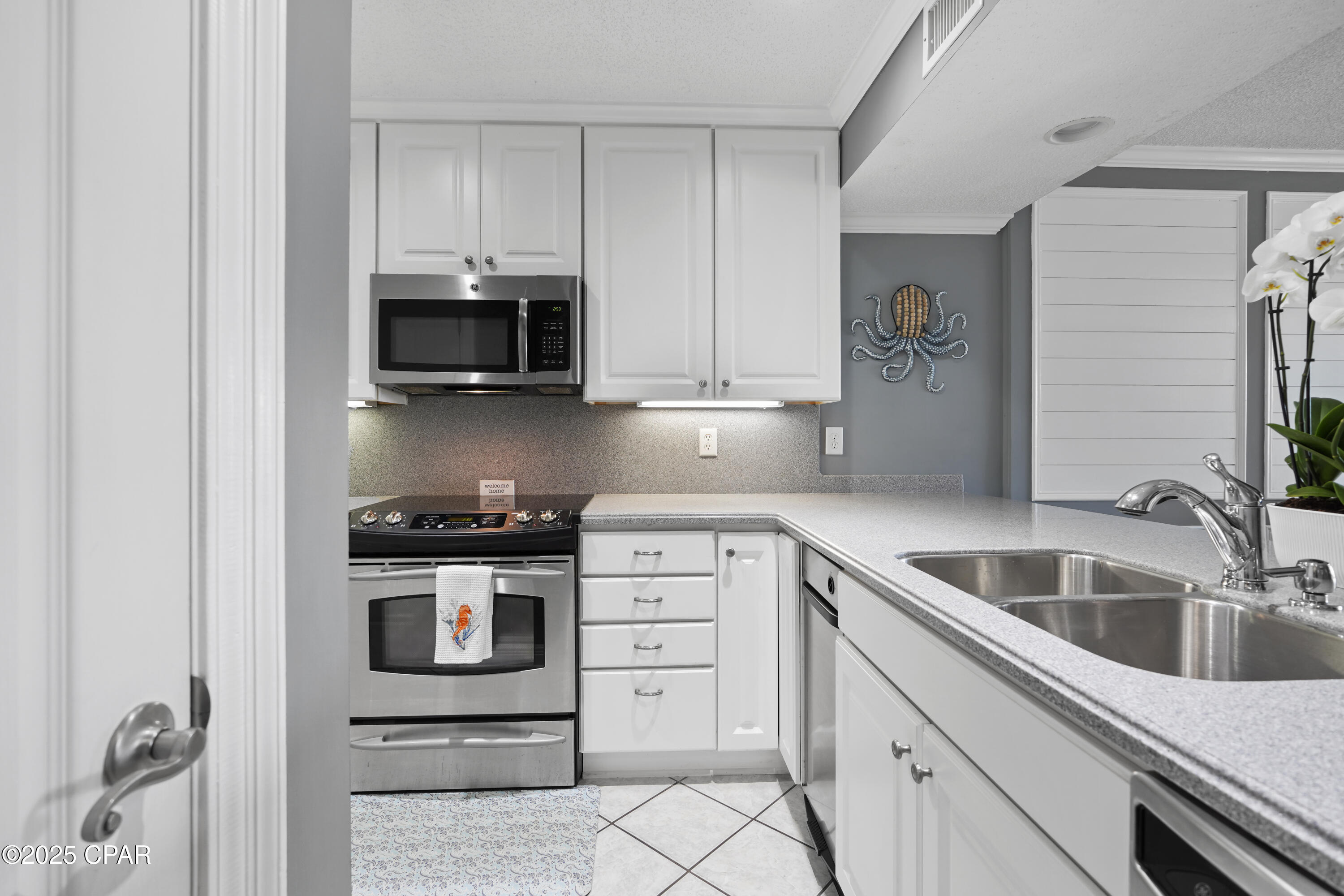 Edgewater Golf Villas V-C - Residential