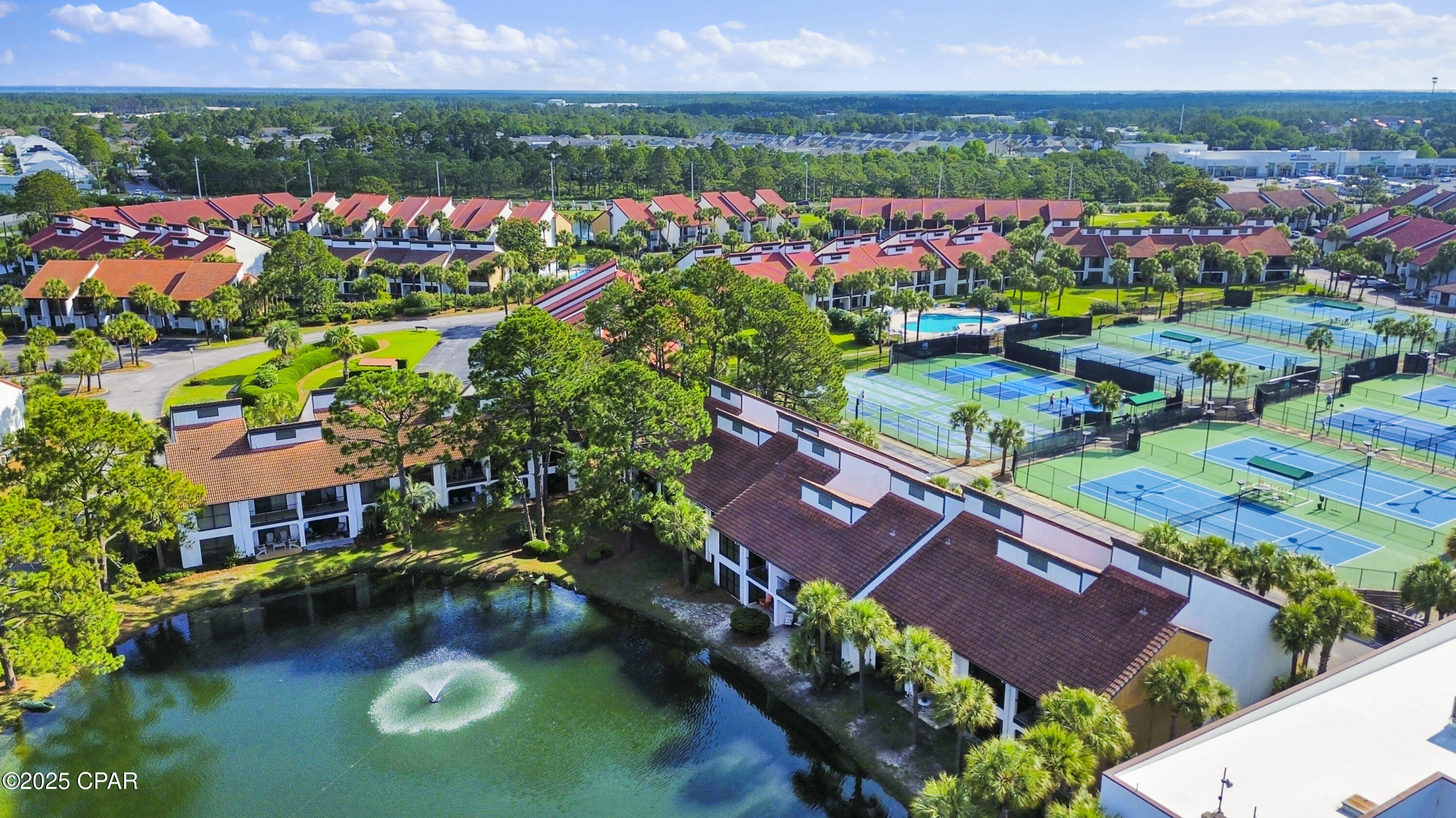Edgewater Golf Villas V-C - Residential