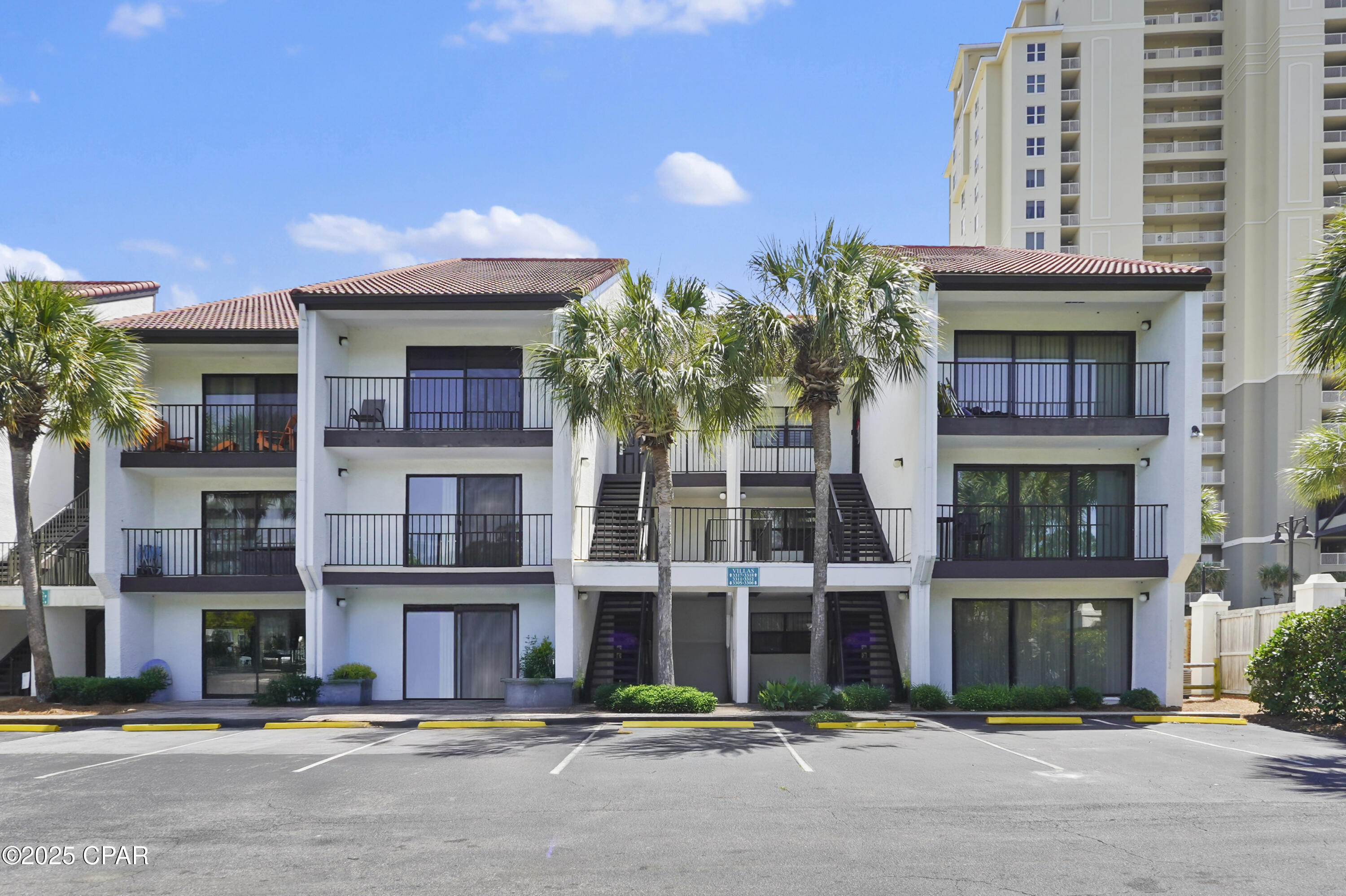 Edgewater Golf Villas V-C - Residential