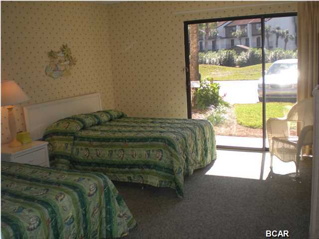 Edgewater Golf Villas IV - Residential