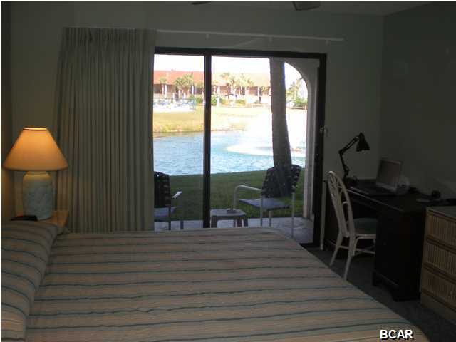 Edgewater Golf Villas IV - Residential