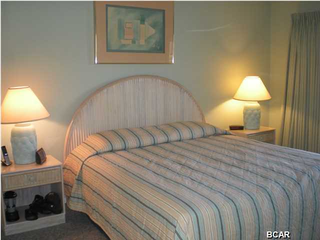 Edgewater Golf Villas IV - Residential