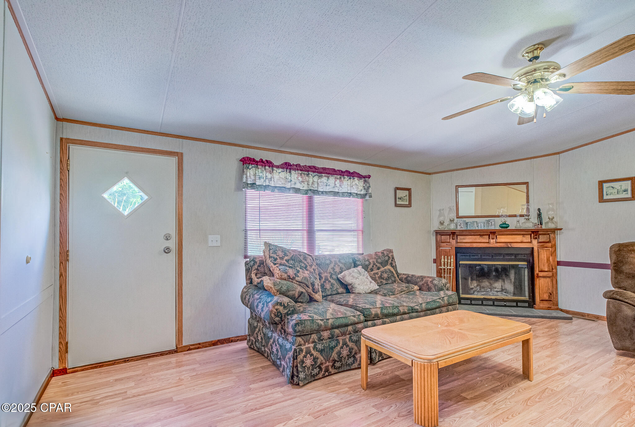 [No Recorded Subdiv] - Residential