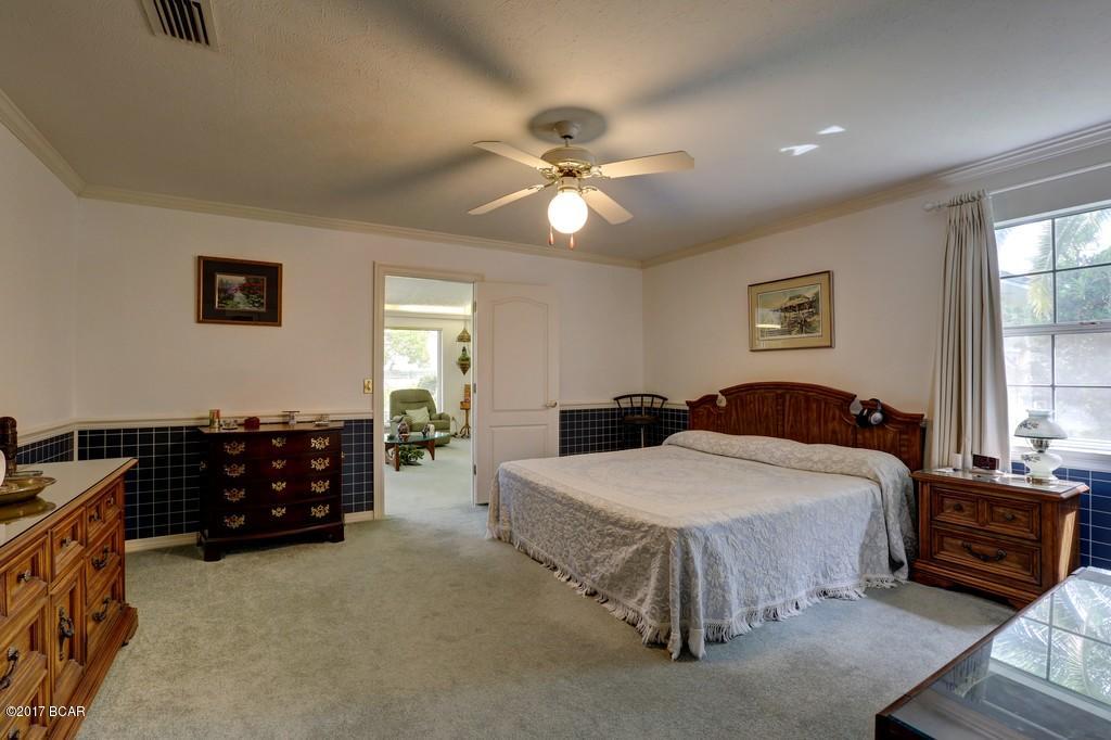 Tropical Bay - Residential