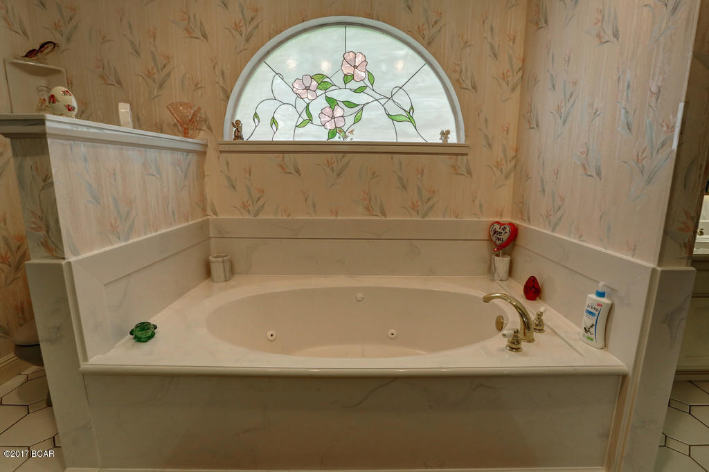 Tropical Bay - Residential