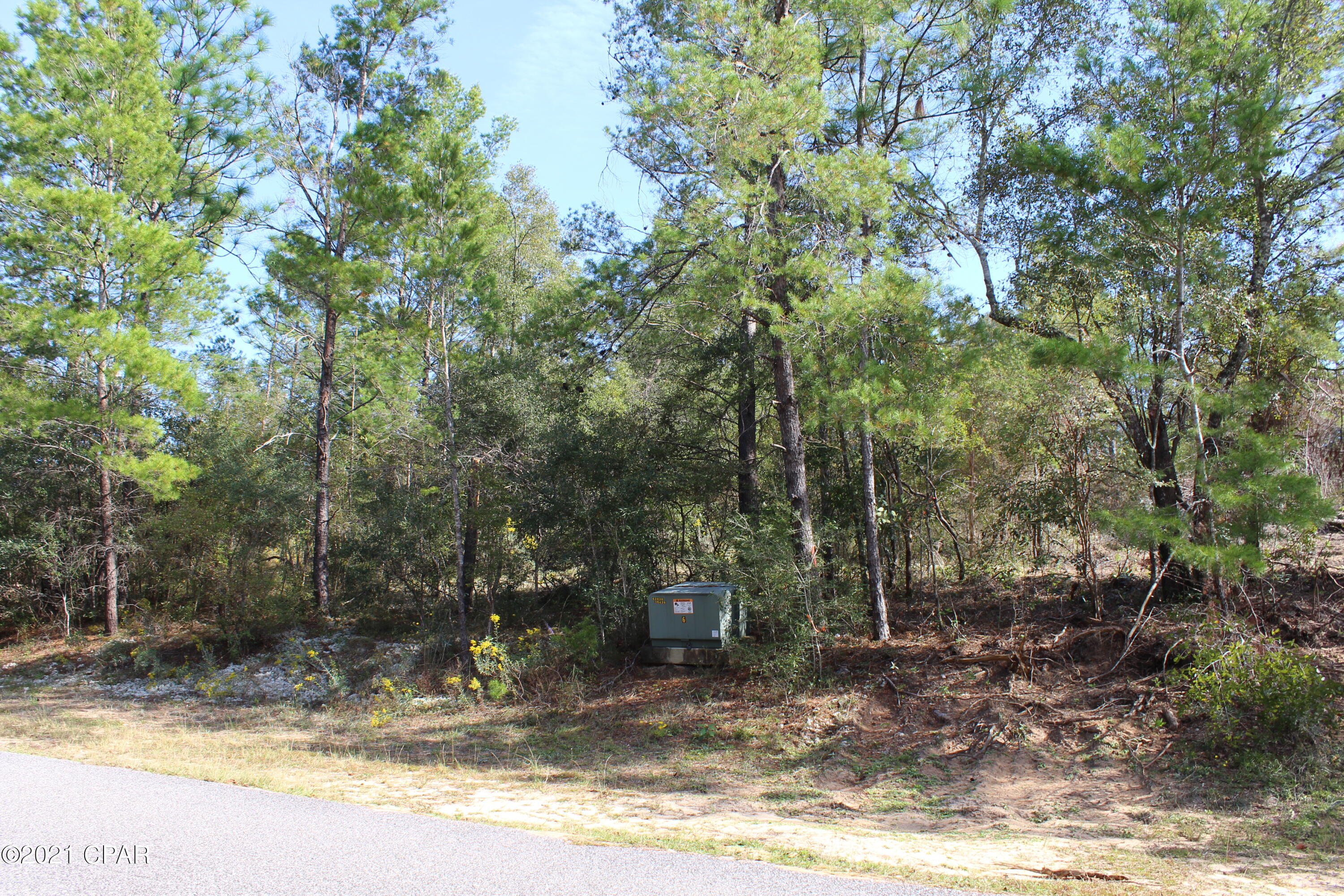 Paradise Lakes - Land