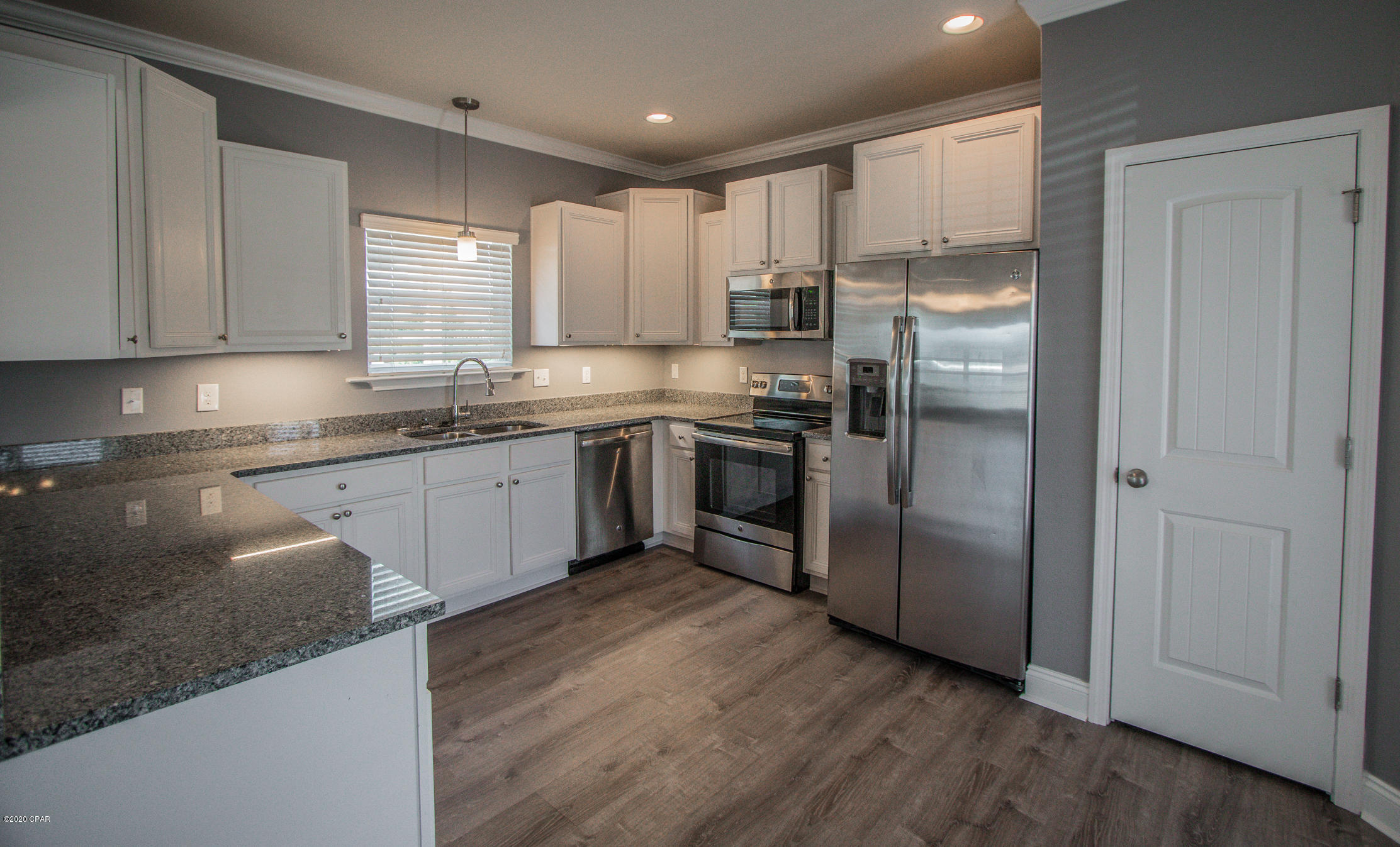 Magnolia Bay Club - Residential