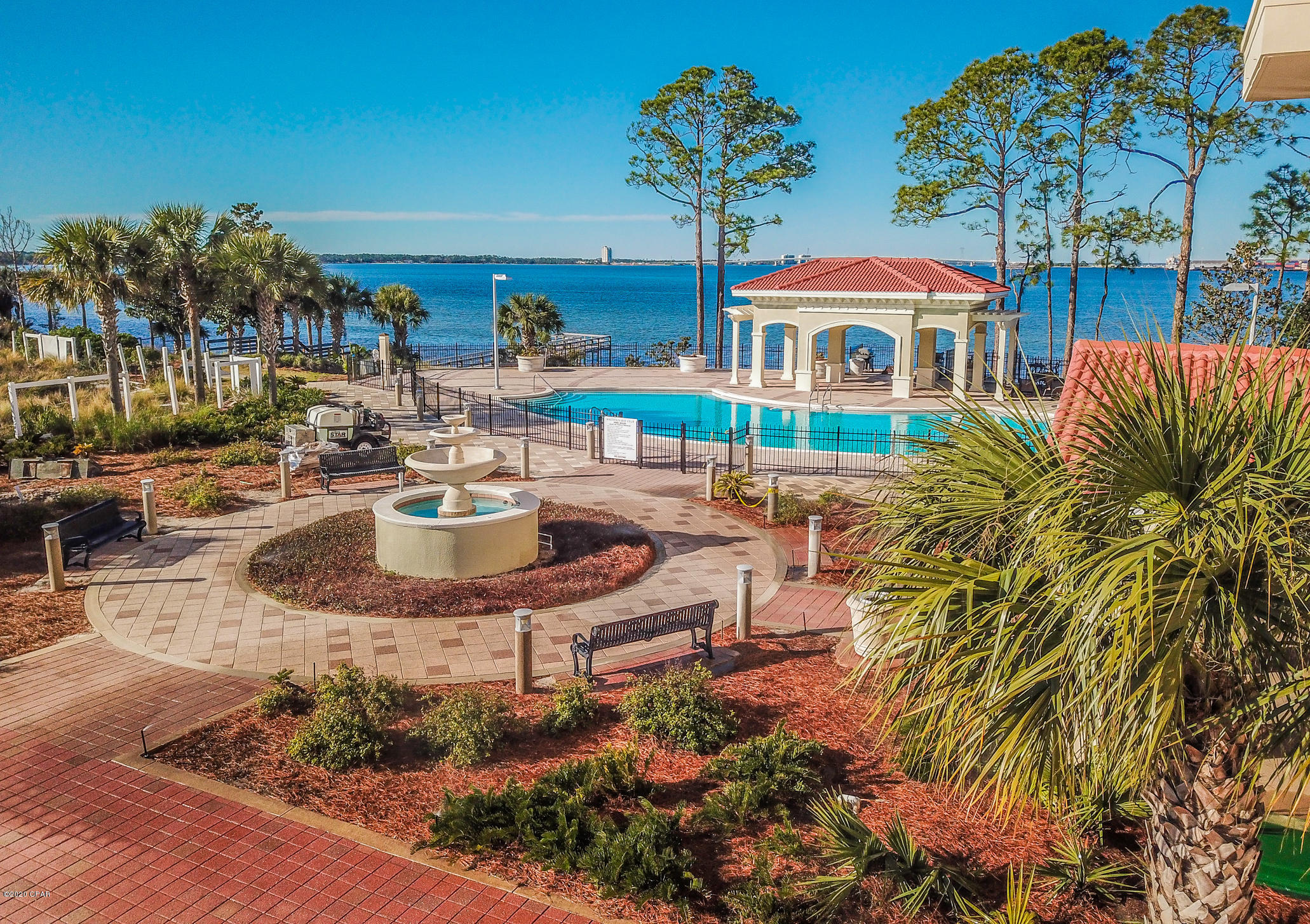 Magnolia Bay Club - Residential