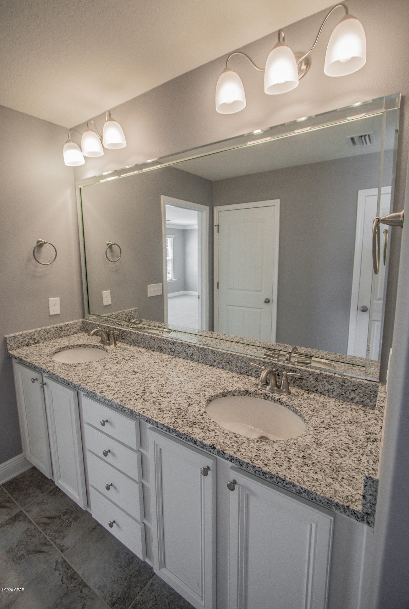 Magnolia Bay Club - Residential