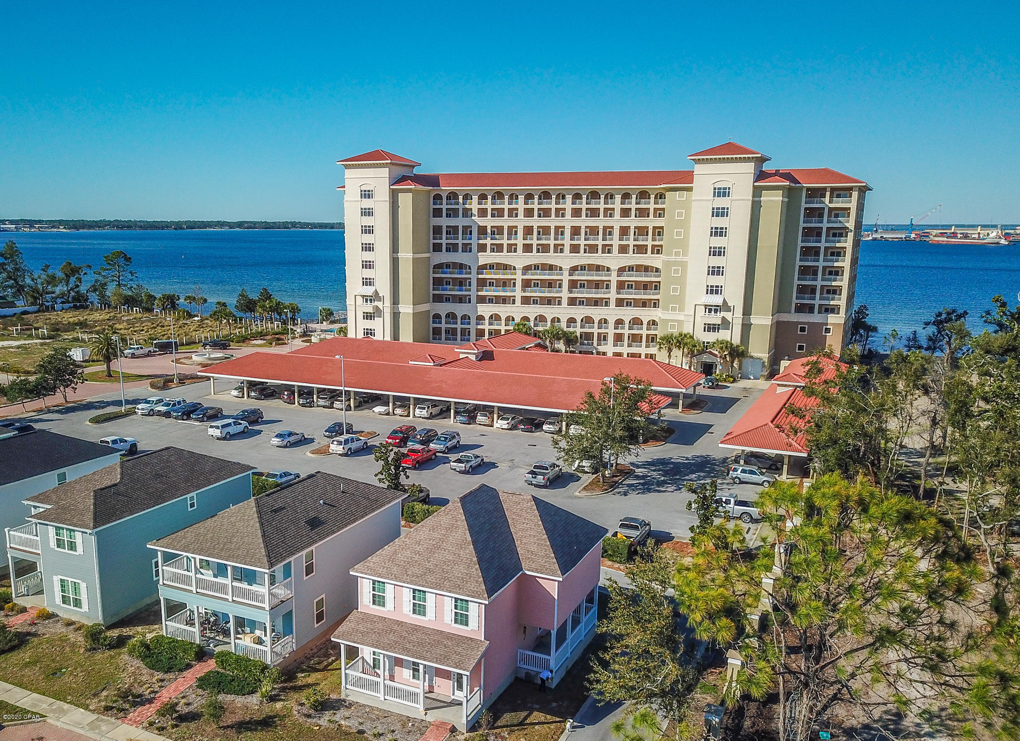 Magnolia Bay Club - Residential