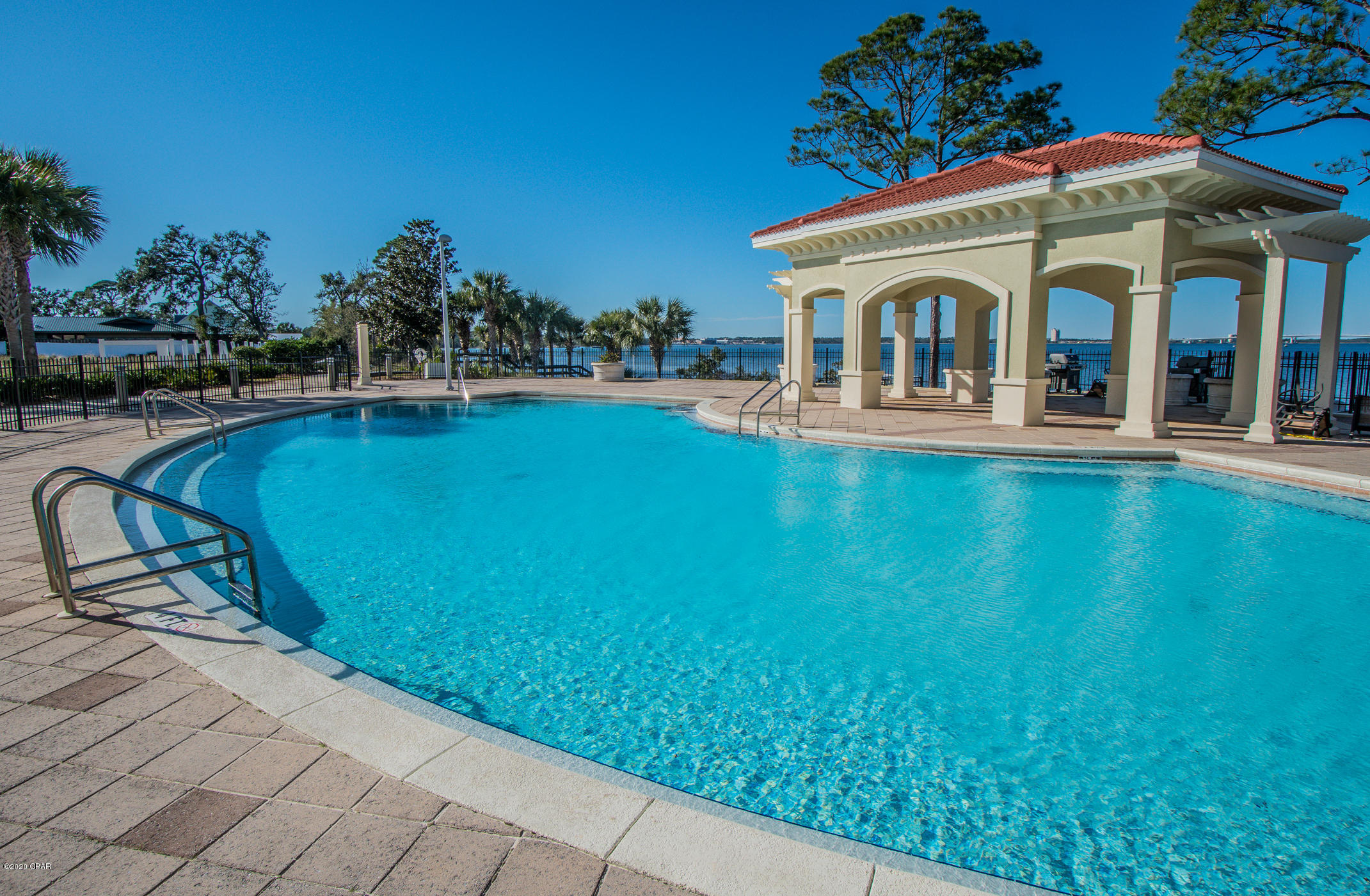 Magnolia Bay Club - Residential