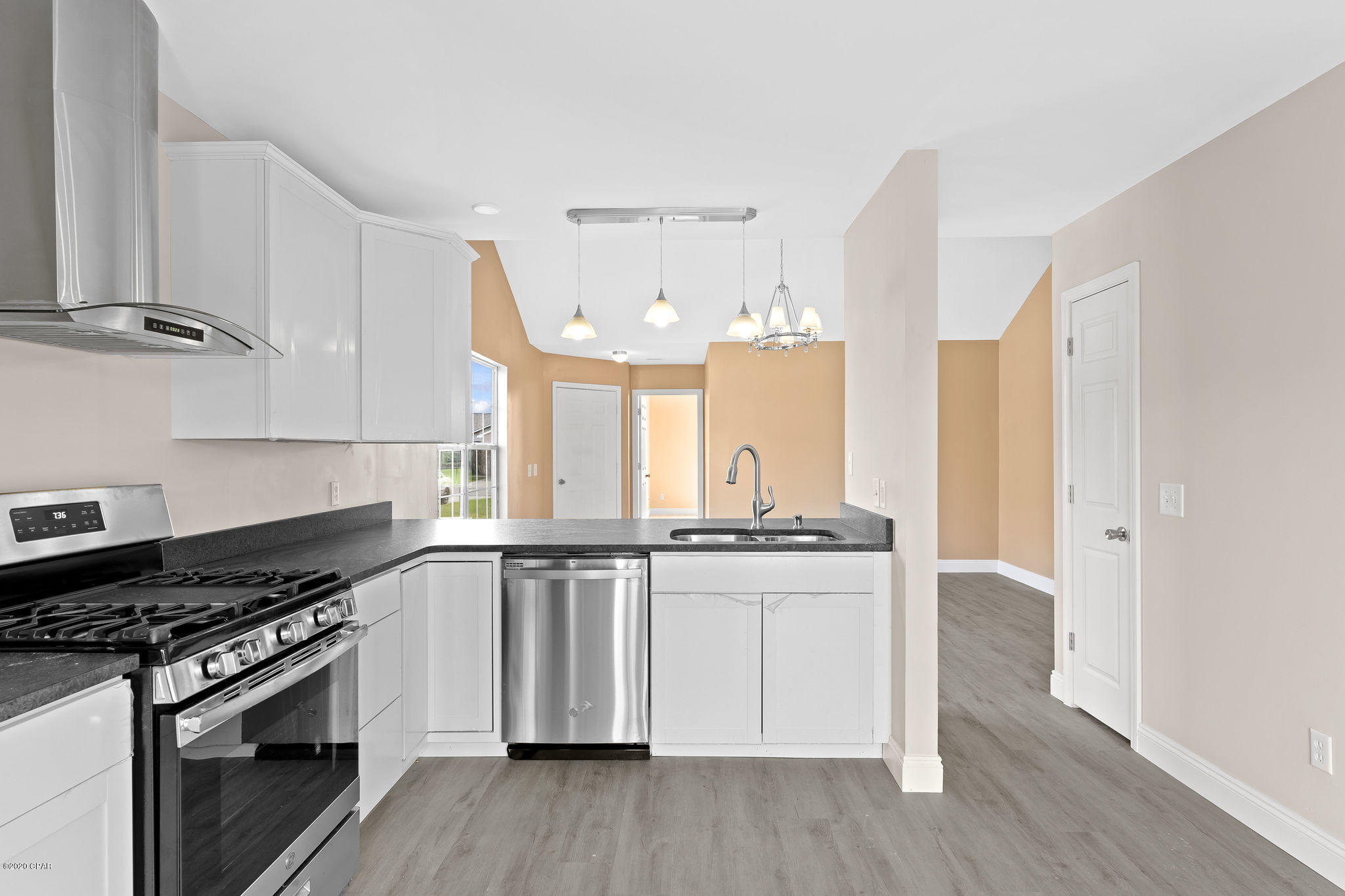 Hickory Manor - Residential