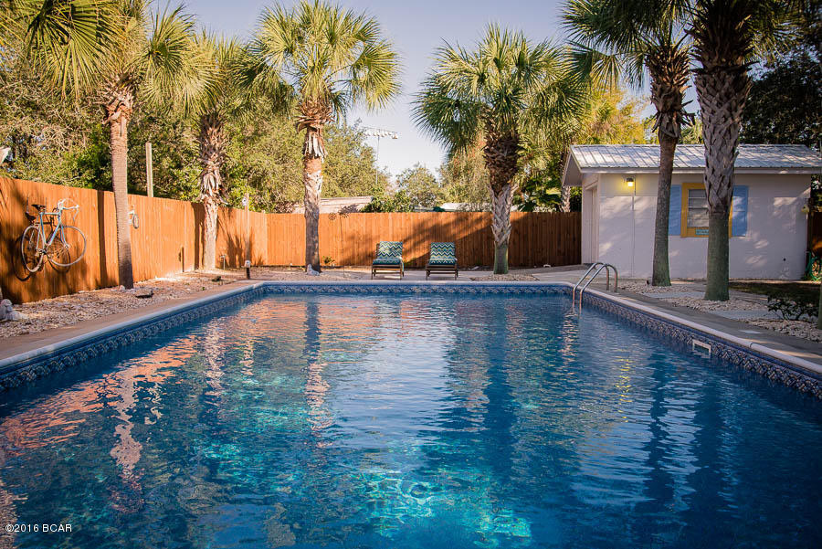 Laguna Beach Estates 7th Add - Residential