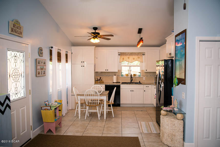 Laguna Beach Estates 7th Add - Residential