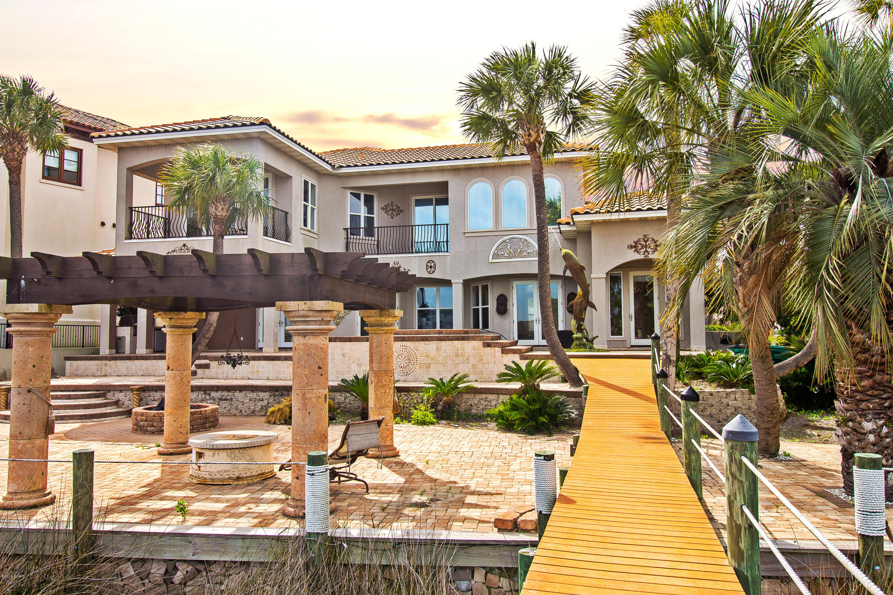 Finisterre - Residential