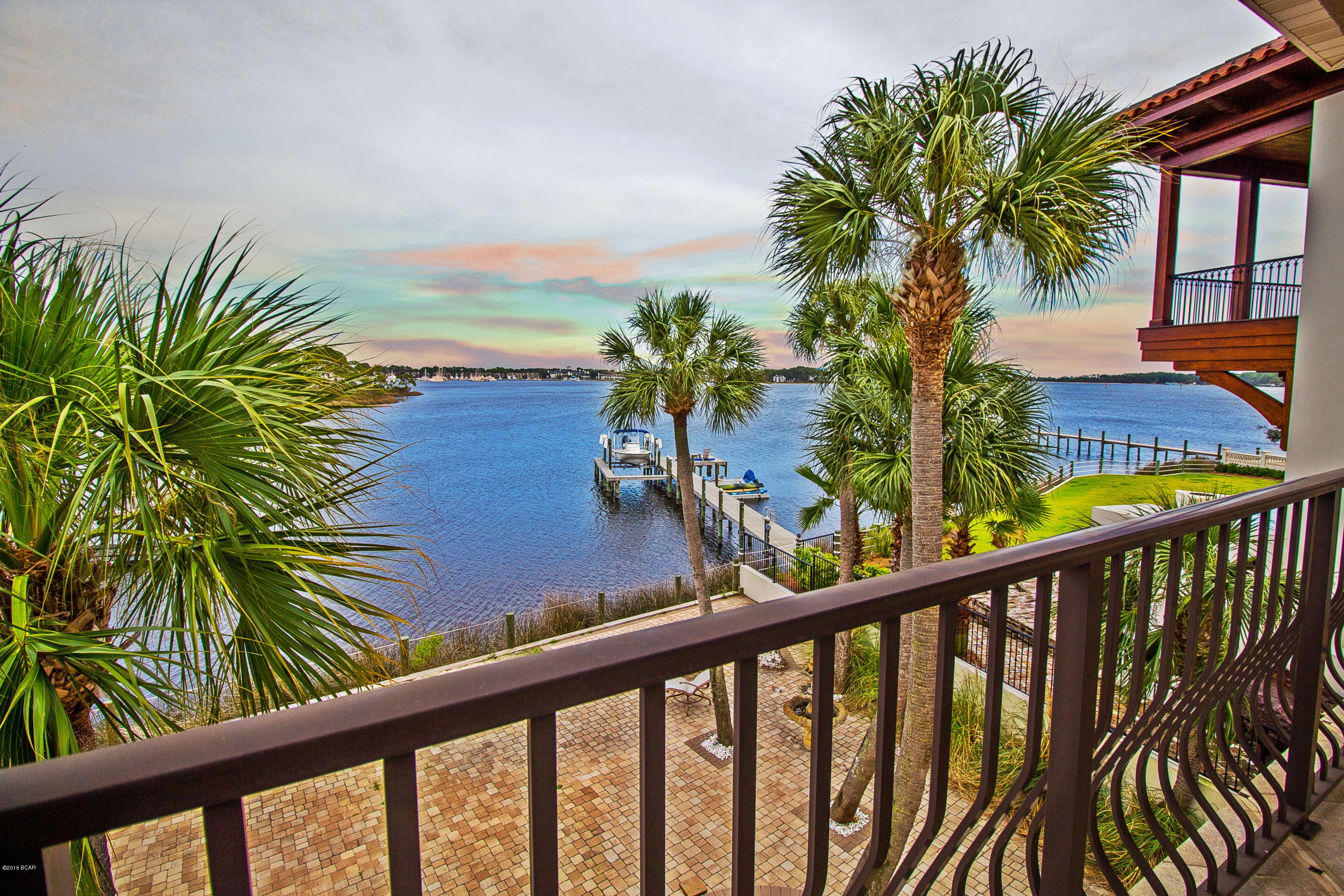 Finisterre - Residential