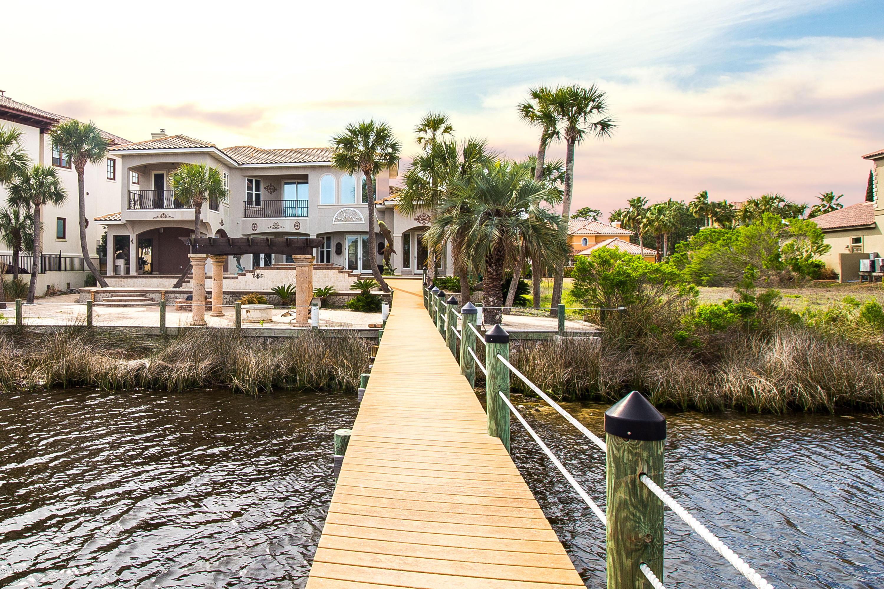 Finisterre - Residential