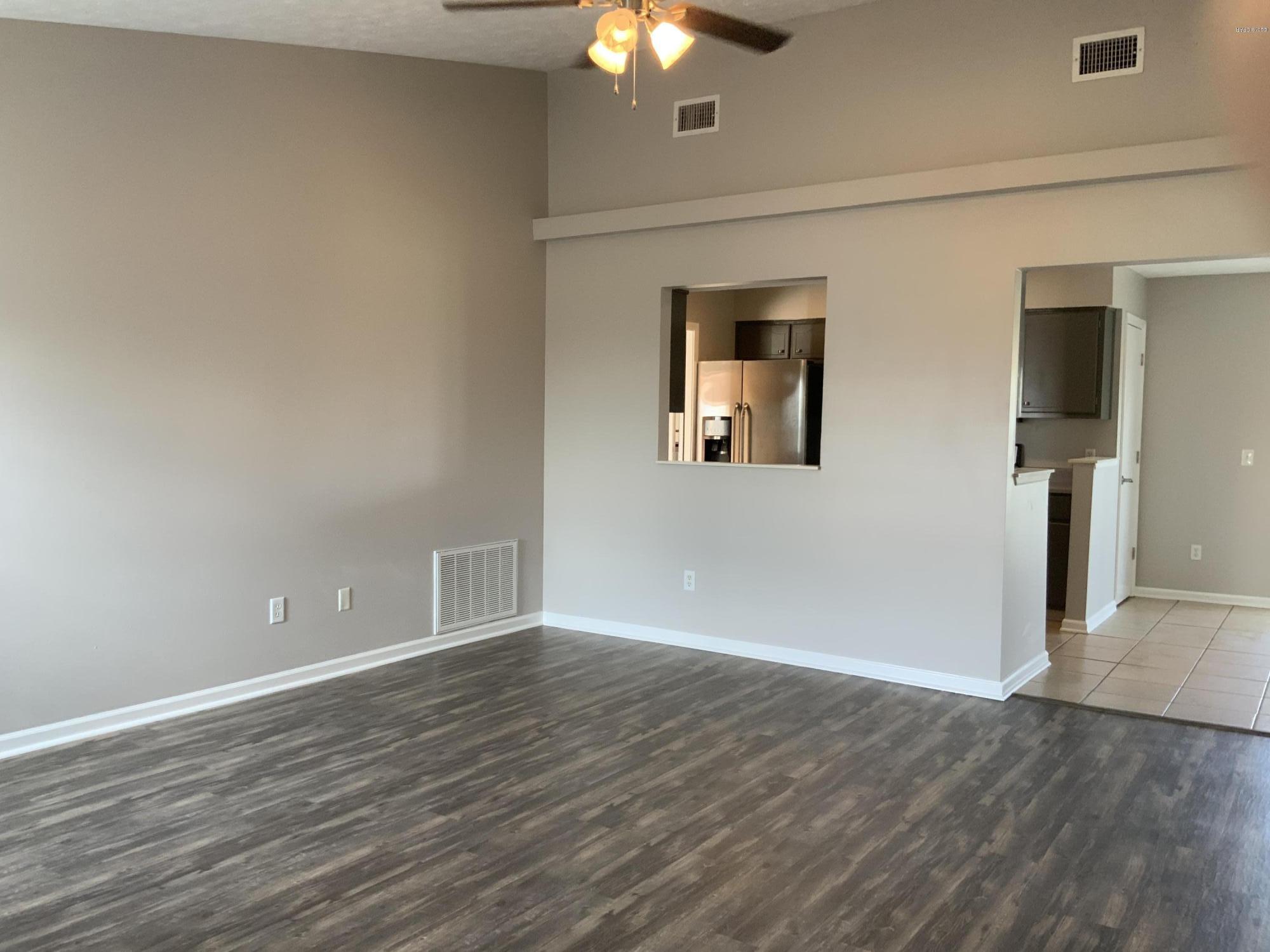 Lynn Pointe South - Residential