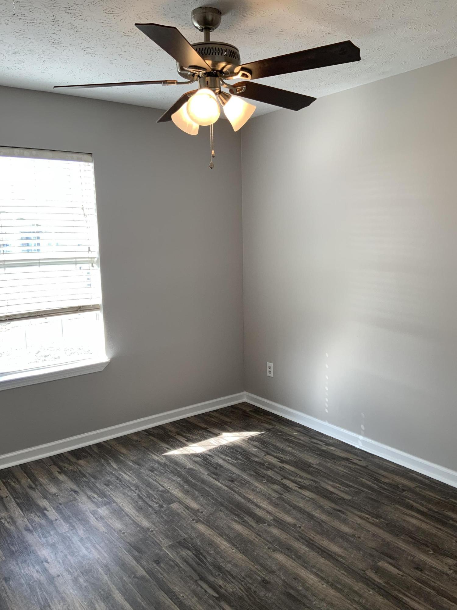 Lynn Pointe South - Residential