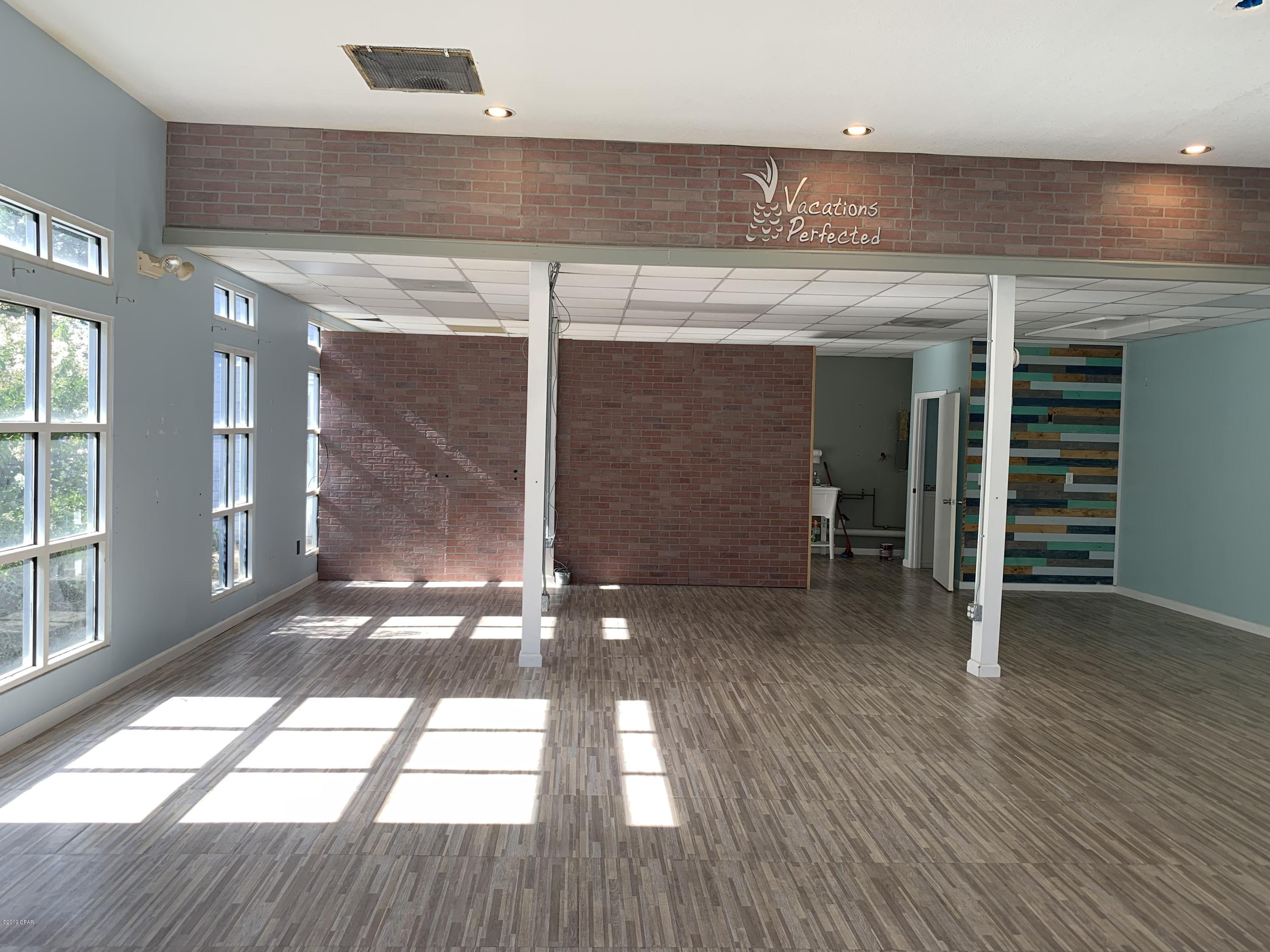 Promenade Shopping Mall - Commercial Lease