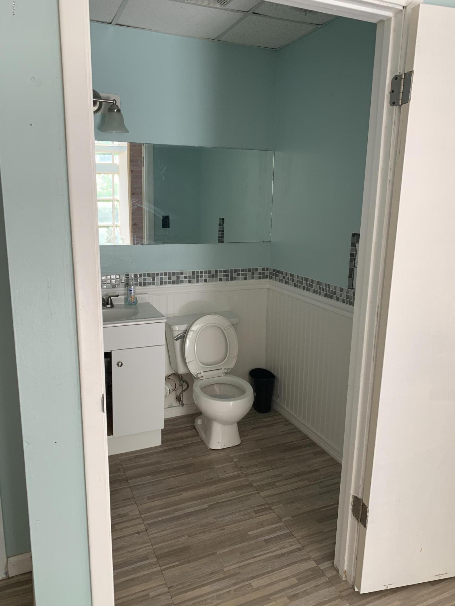 Promenade Shopping Mall - Commercial Lease