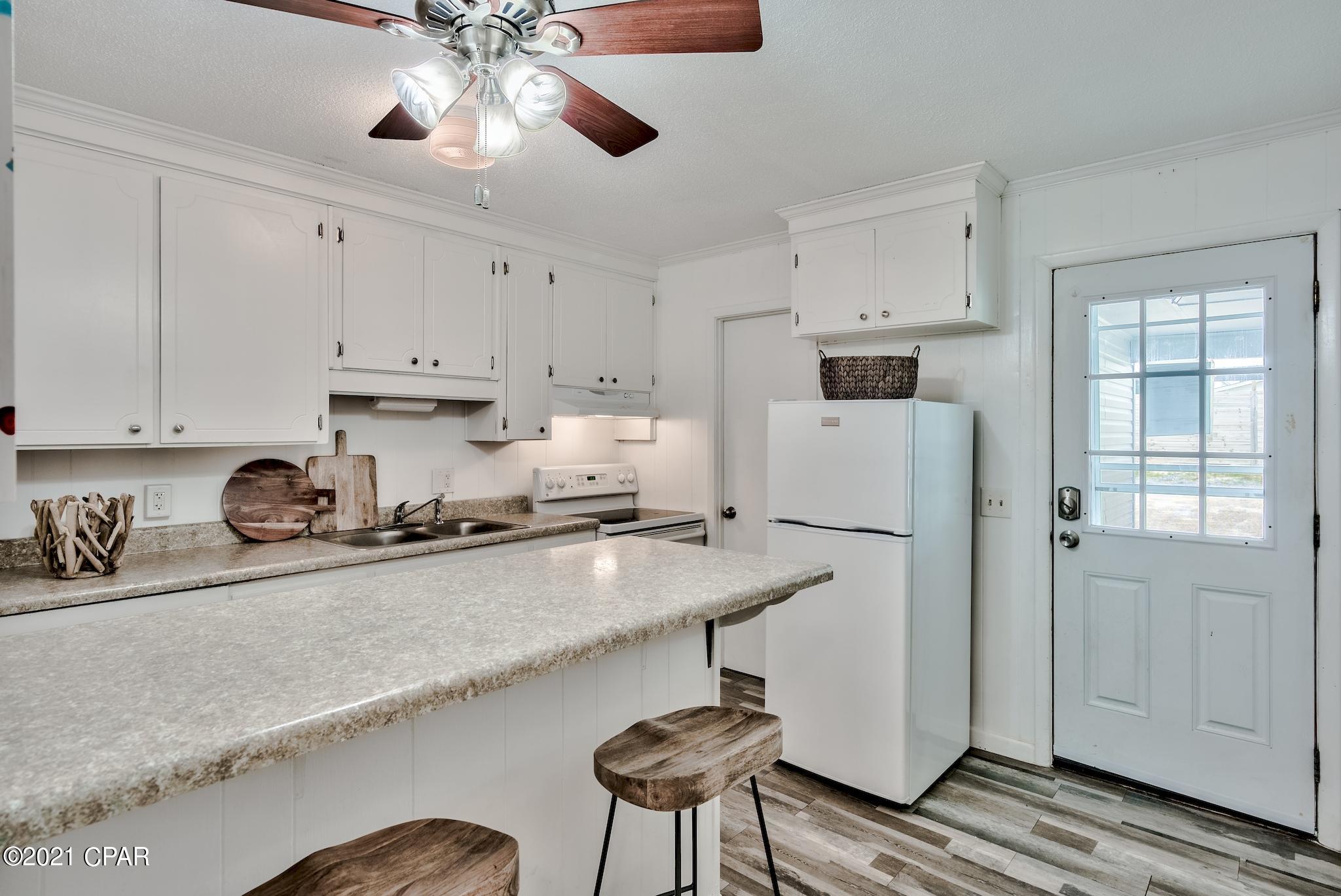 Laguna Beach Estates 2nd Add - Residential