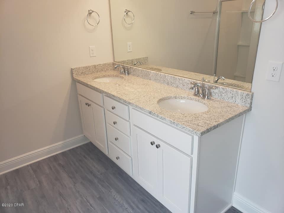 Emerald Cove Villas - Residential