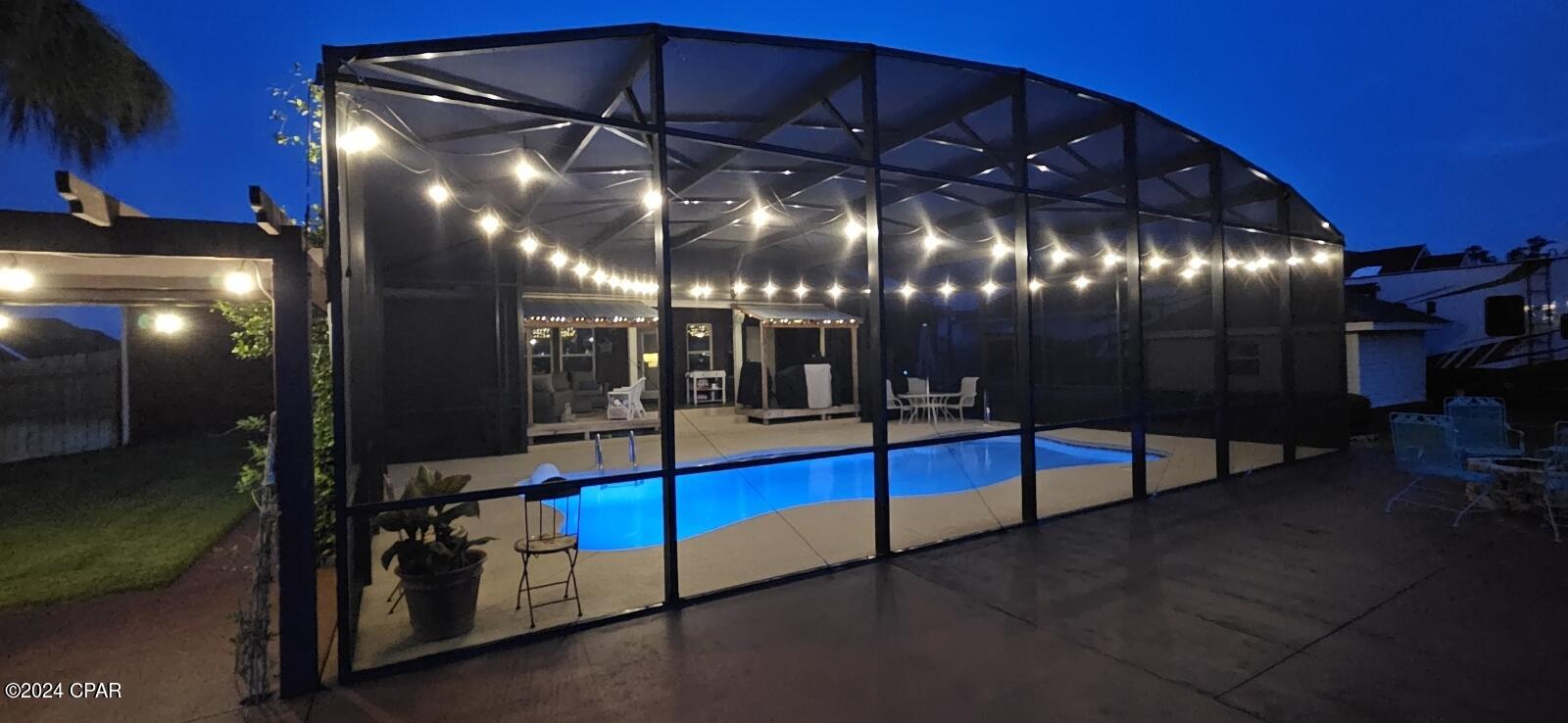 Kirkland Manor - Residential