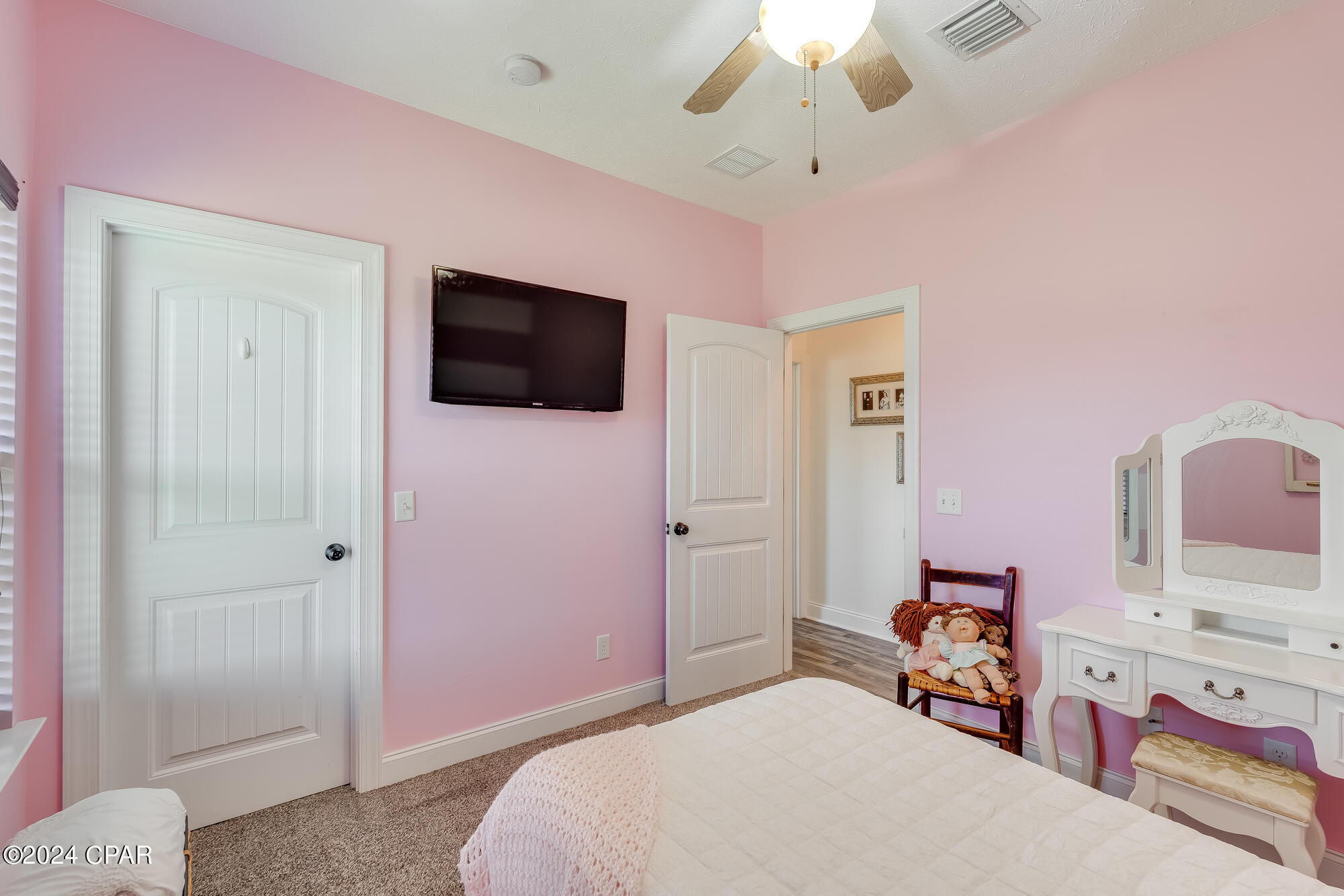 Kirkland Manor - Residential