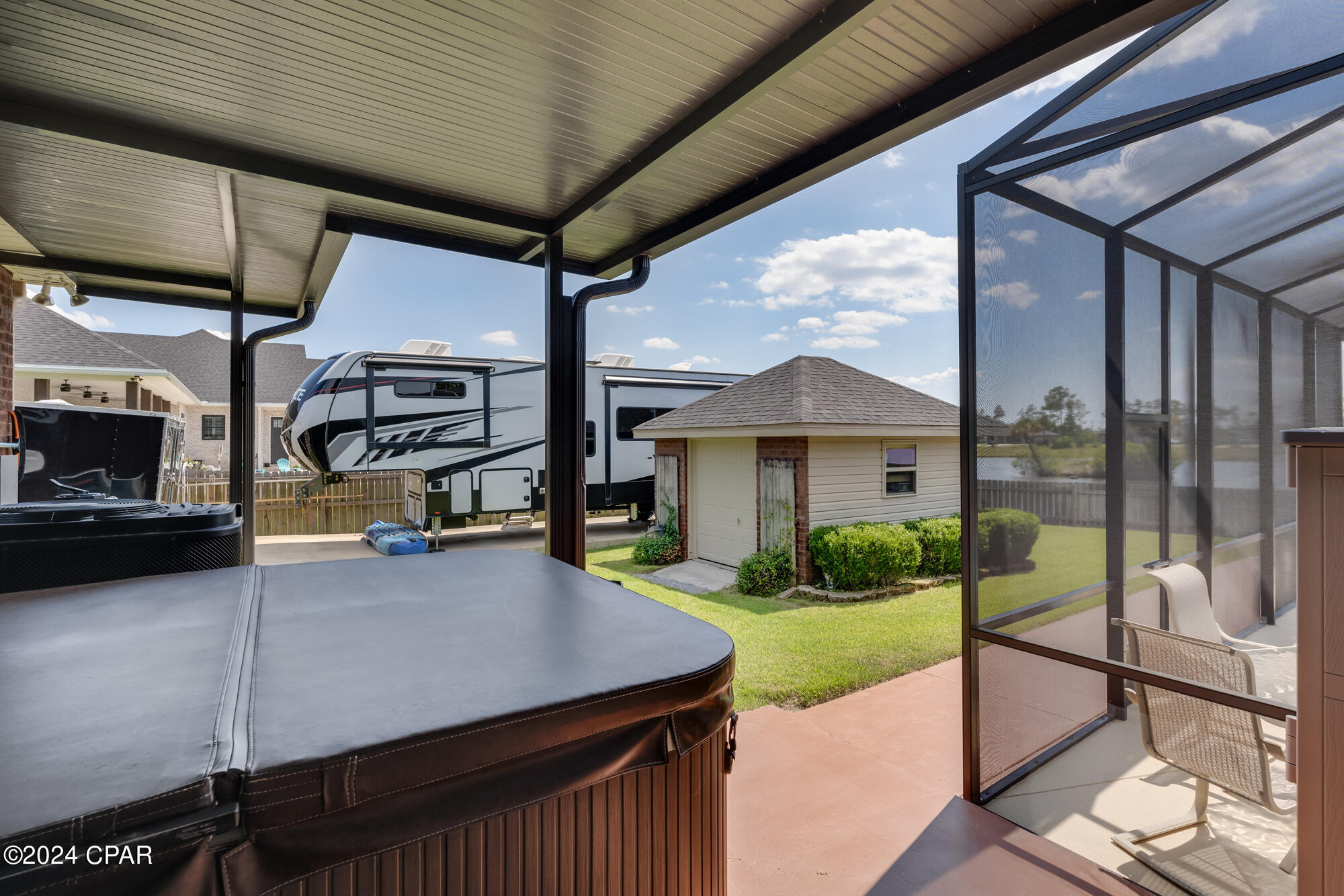 Kirkland Manor - Residential