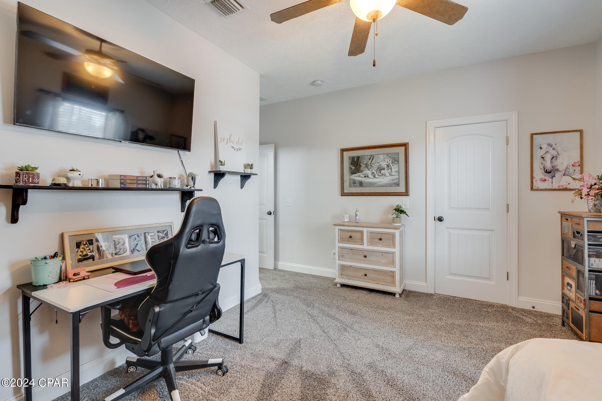 Kirkland Manor - Residential