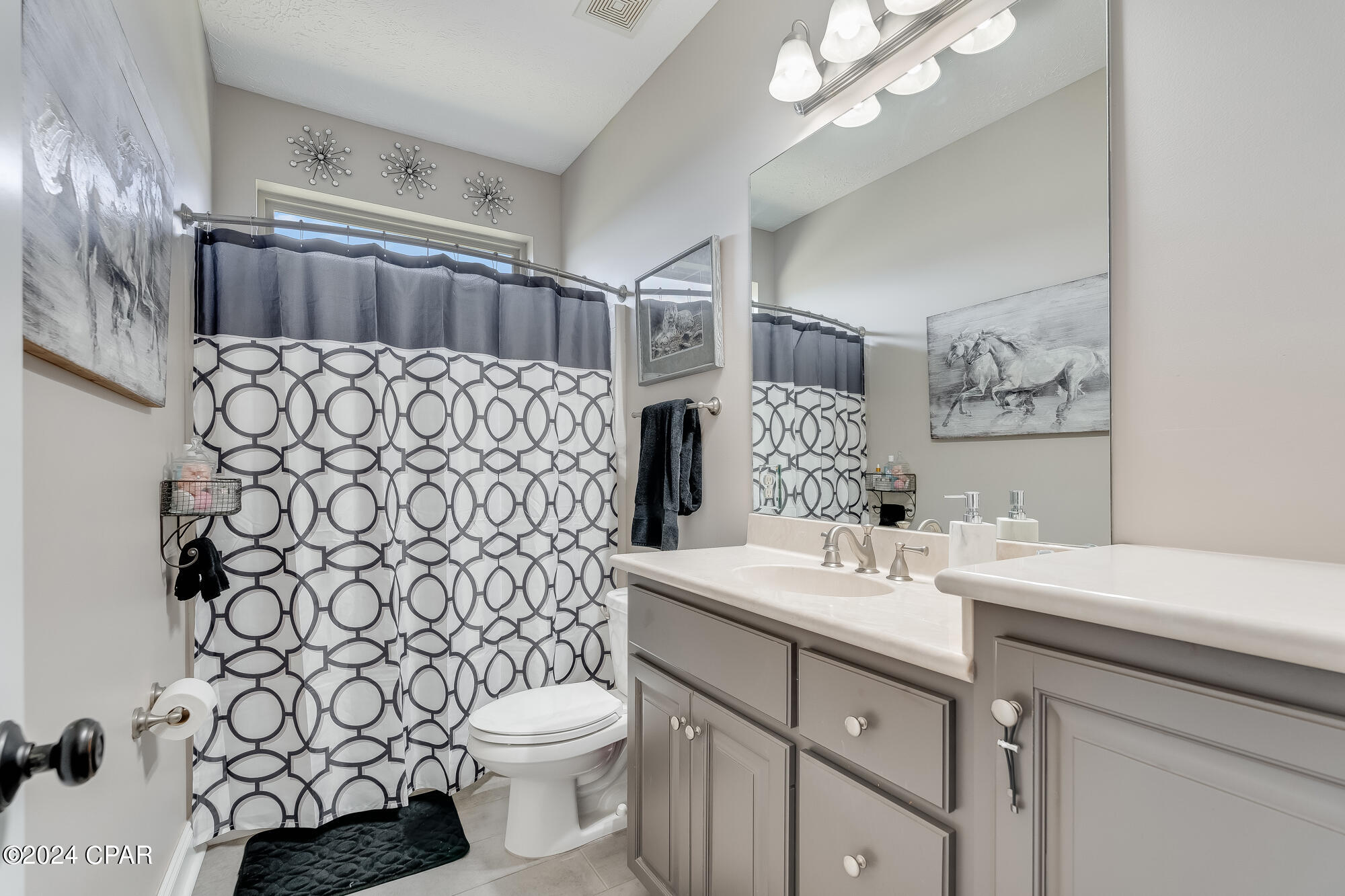 Kirkland Manor - Residential