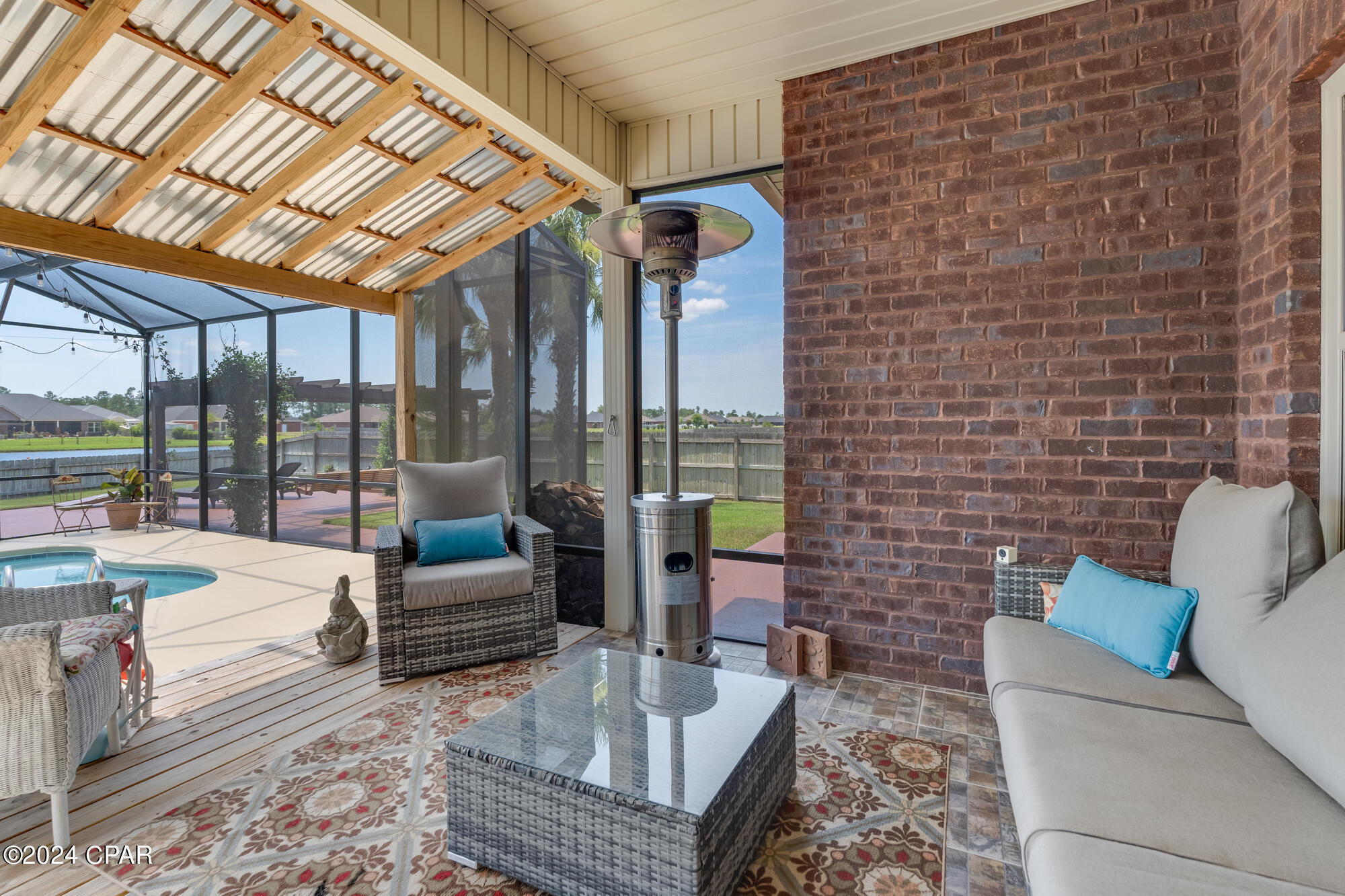 Kirkland Manor - Residential