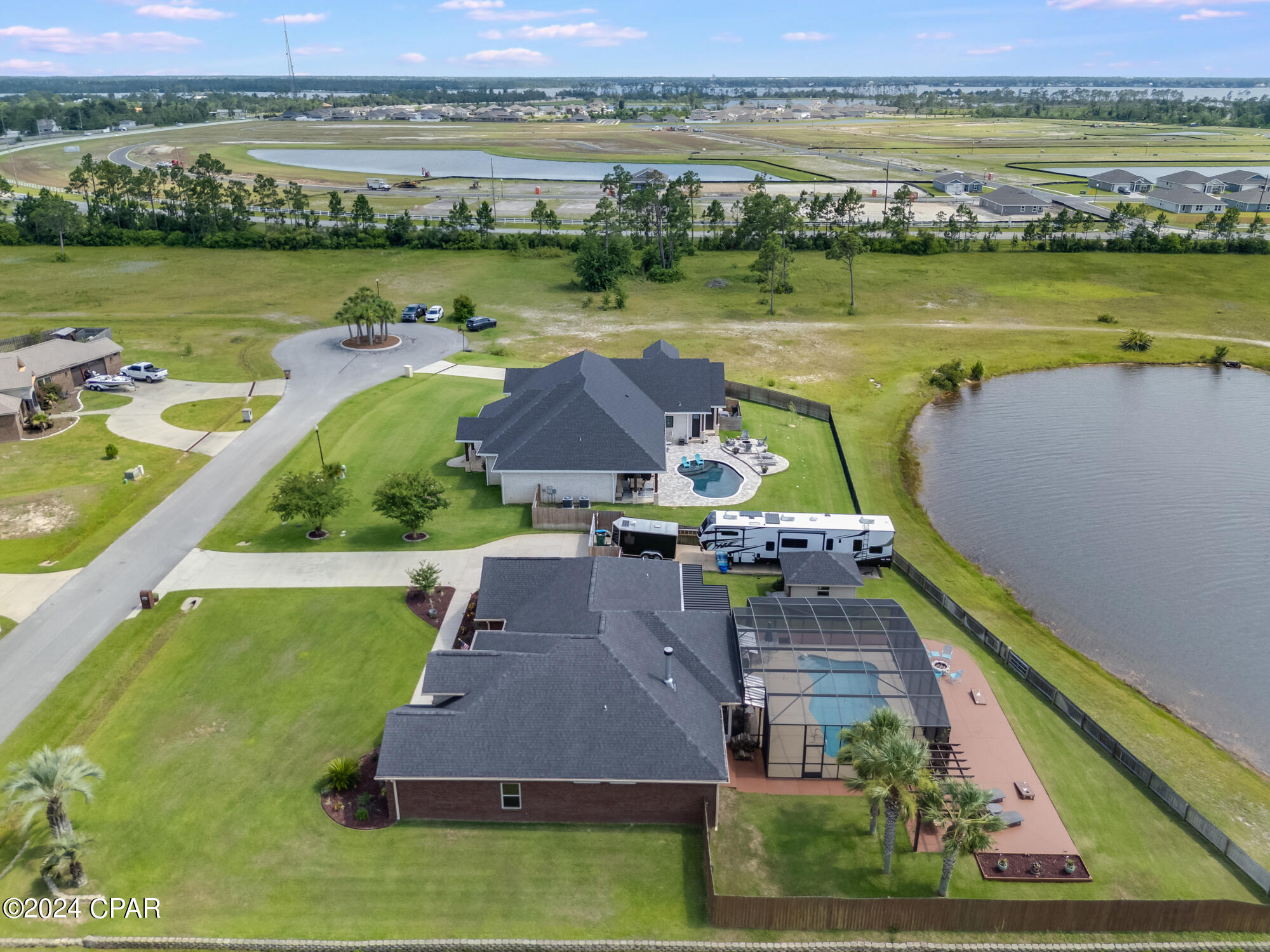 Kirkland Manor - Residential