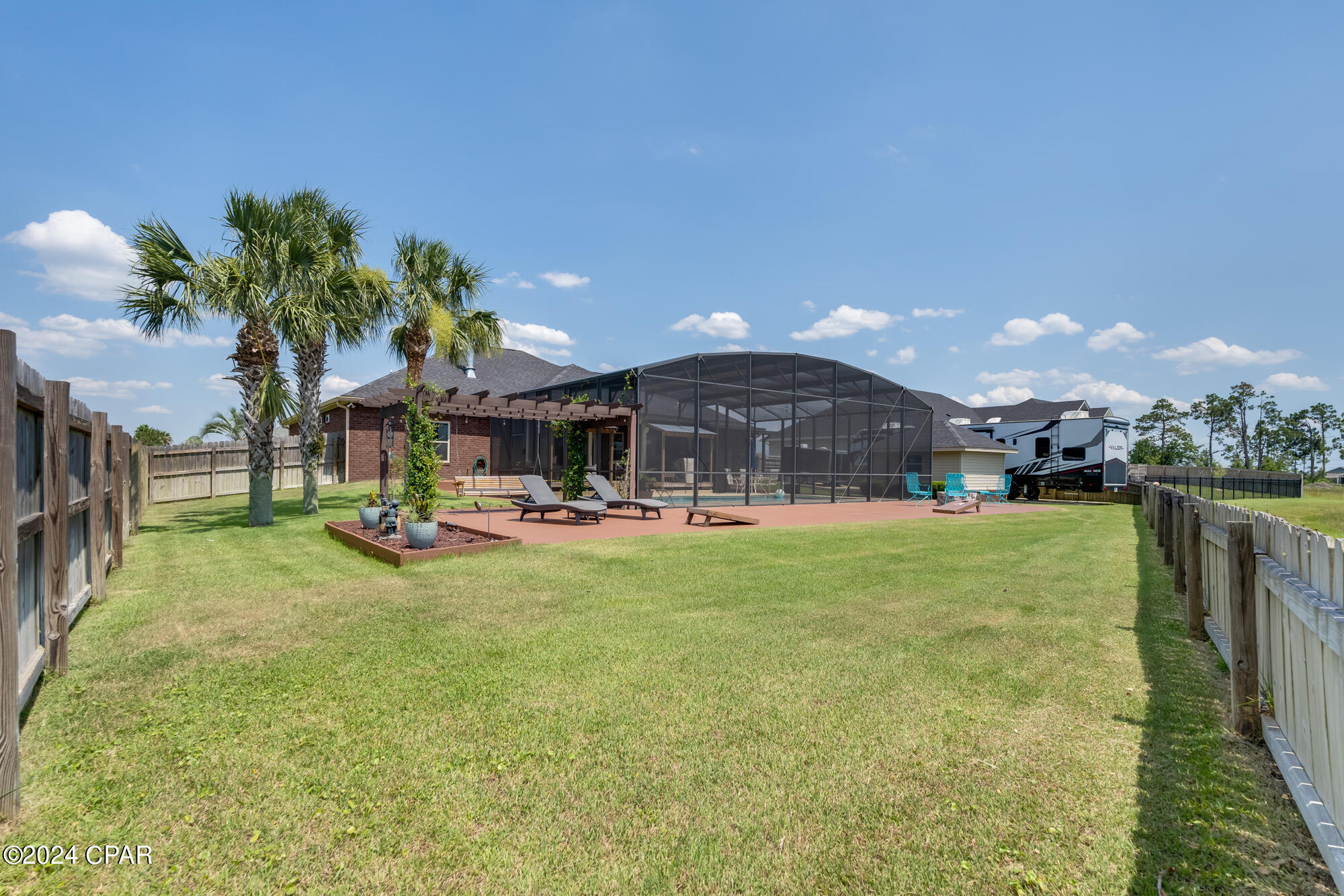 Kirkland Manor - Residential