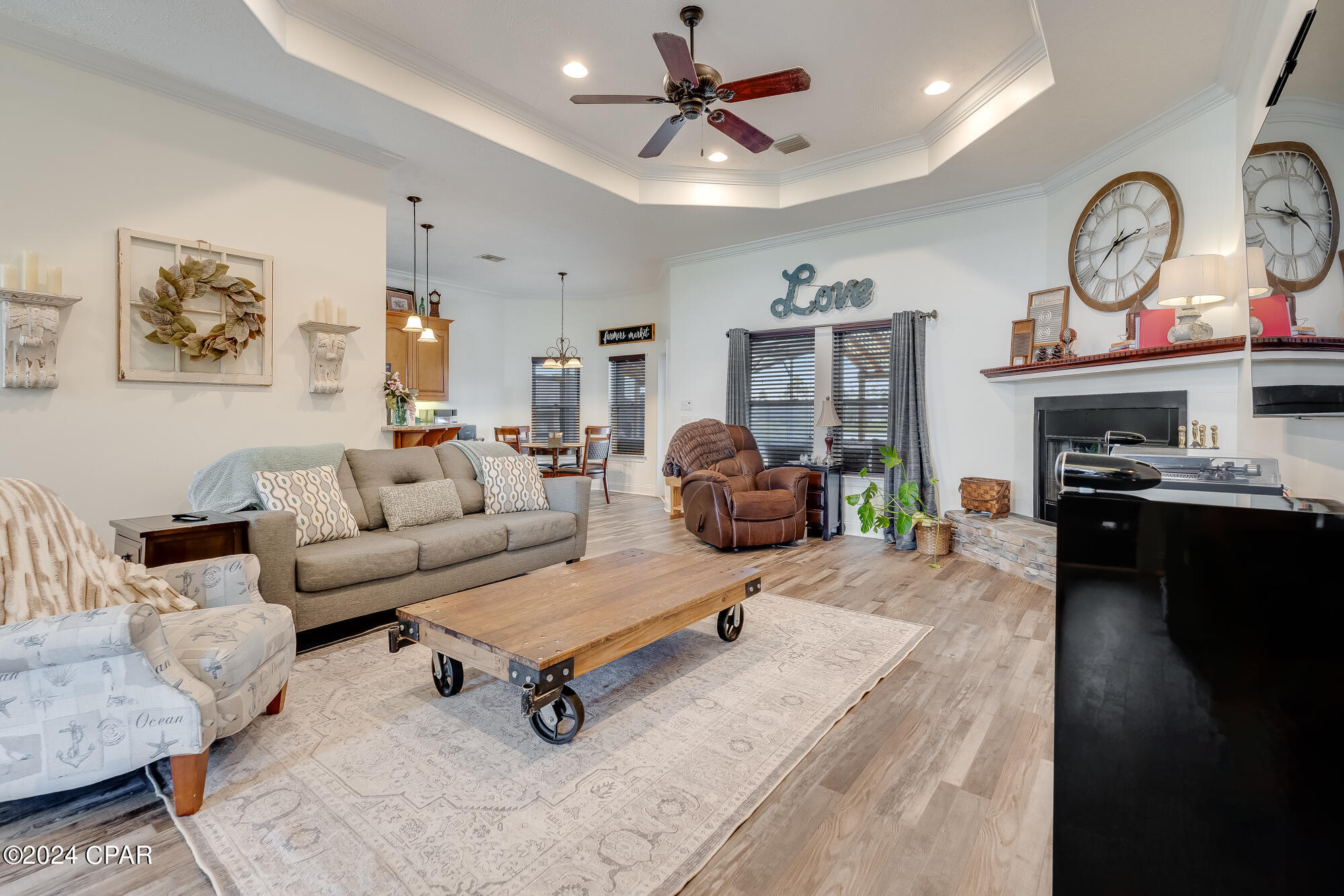 Kirkland Manor - Residential