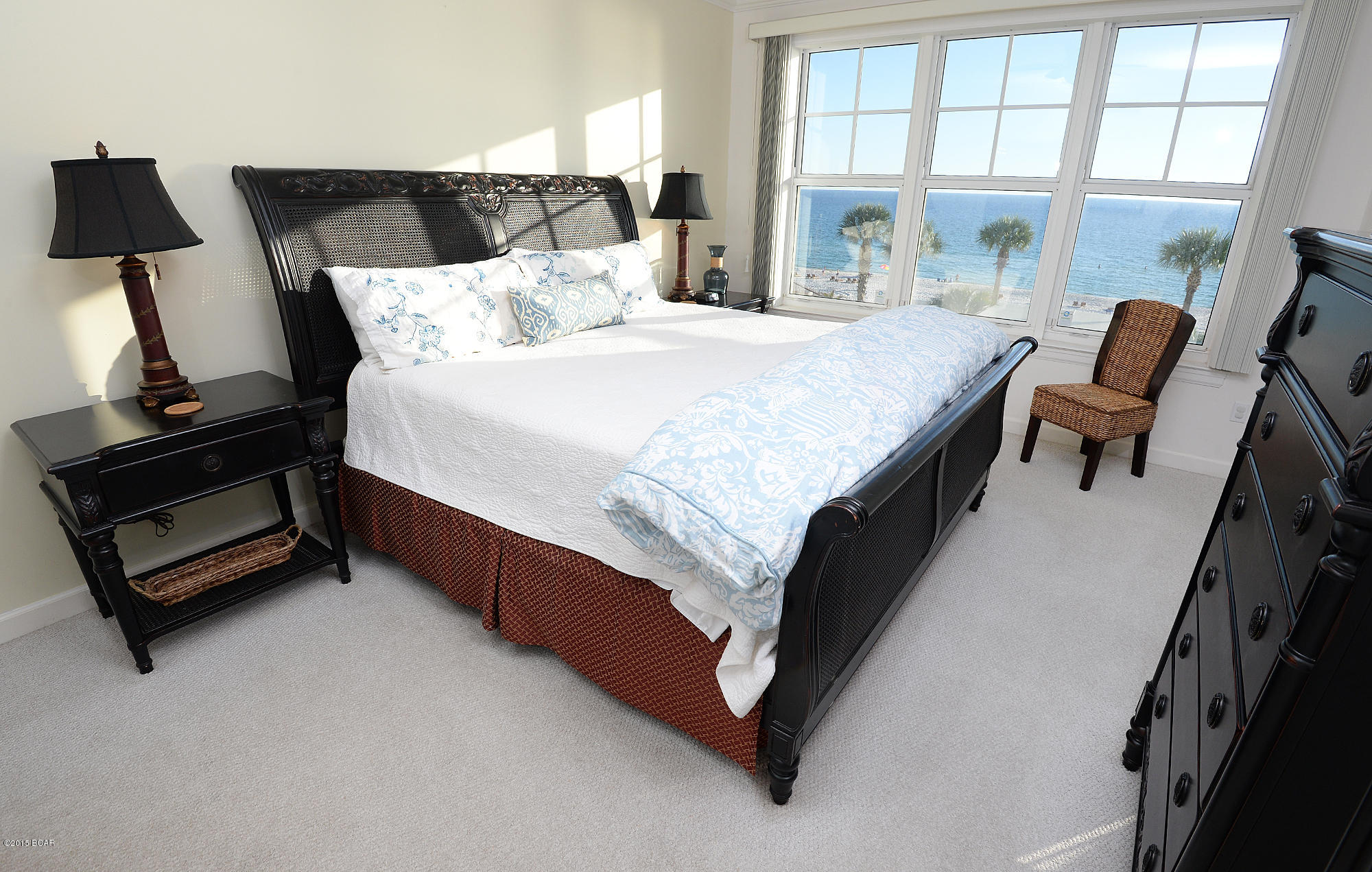 En Soleil Condo - Residential