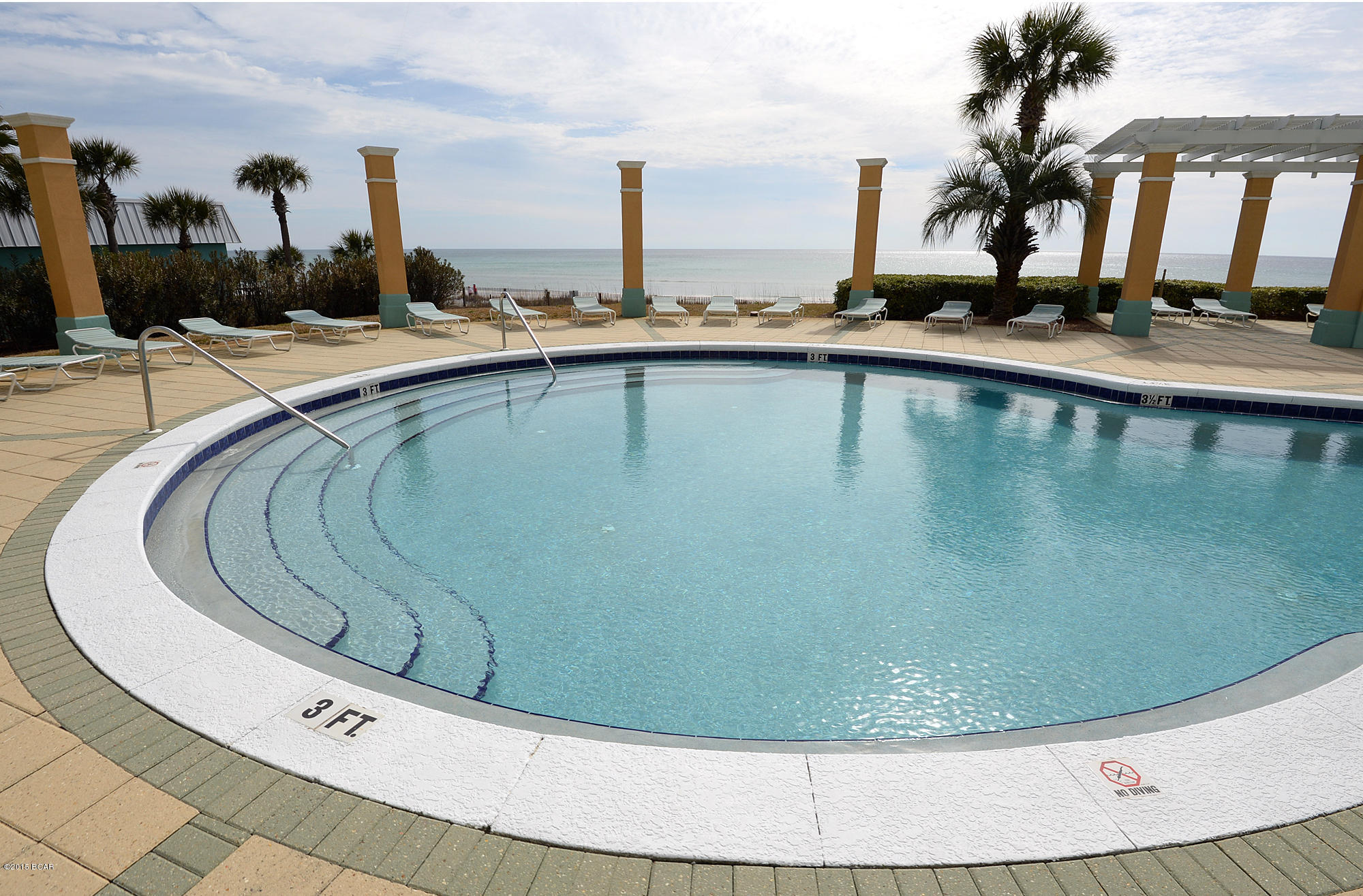 En Soleil Condo - Residential