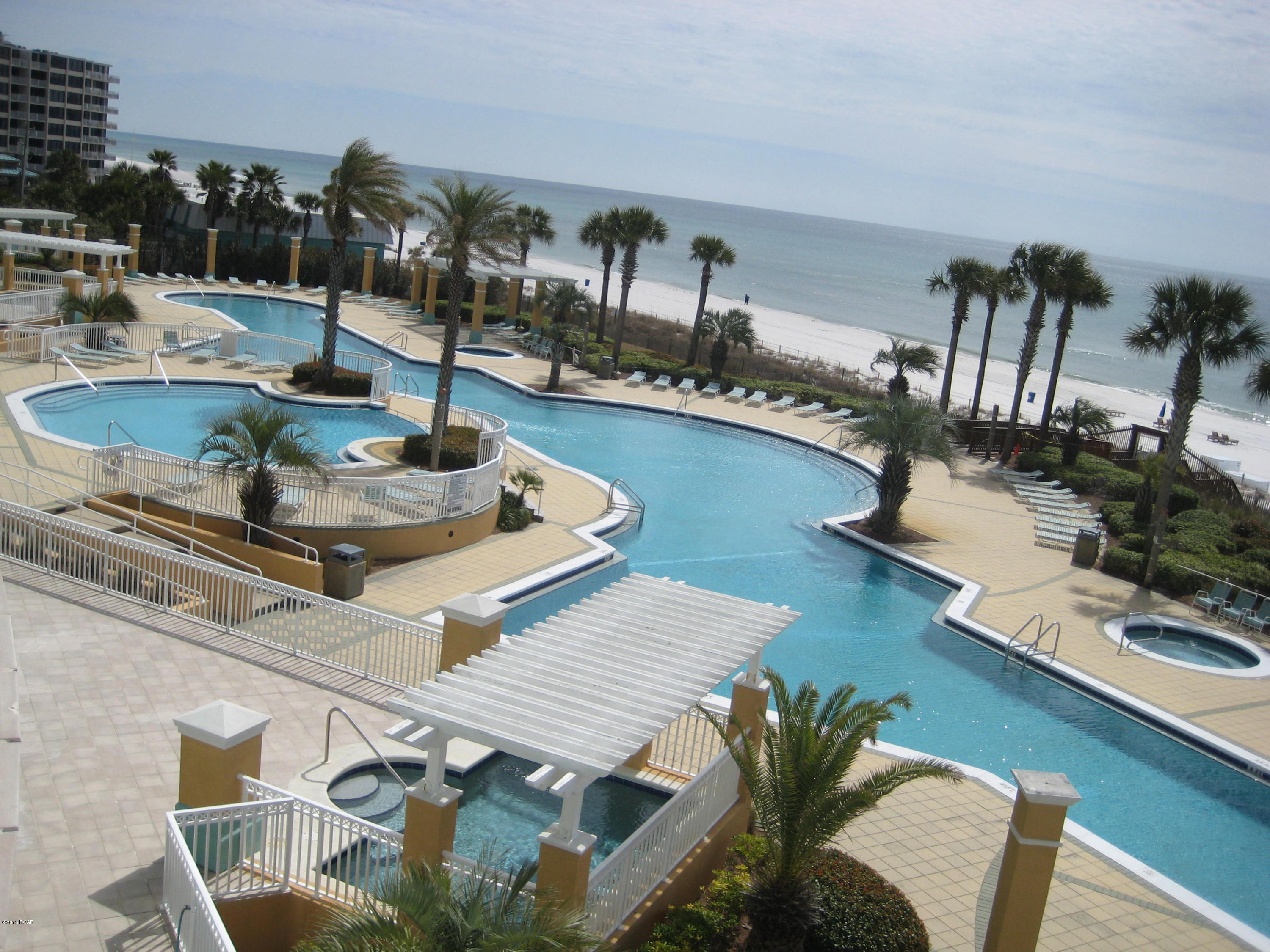 En Soleil Condo - Residential