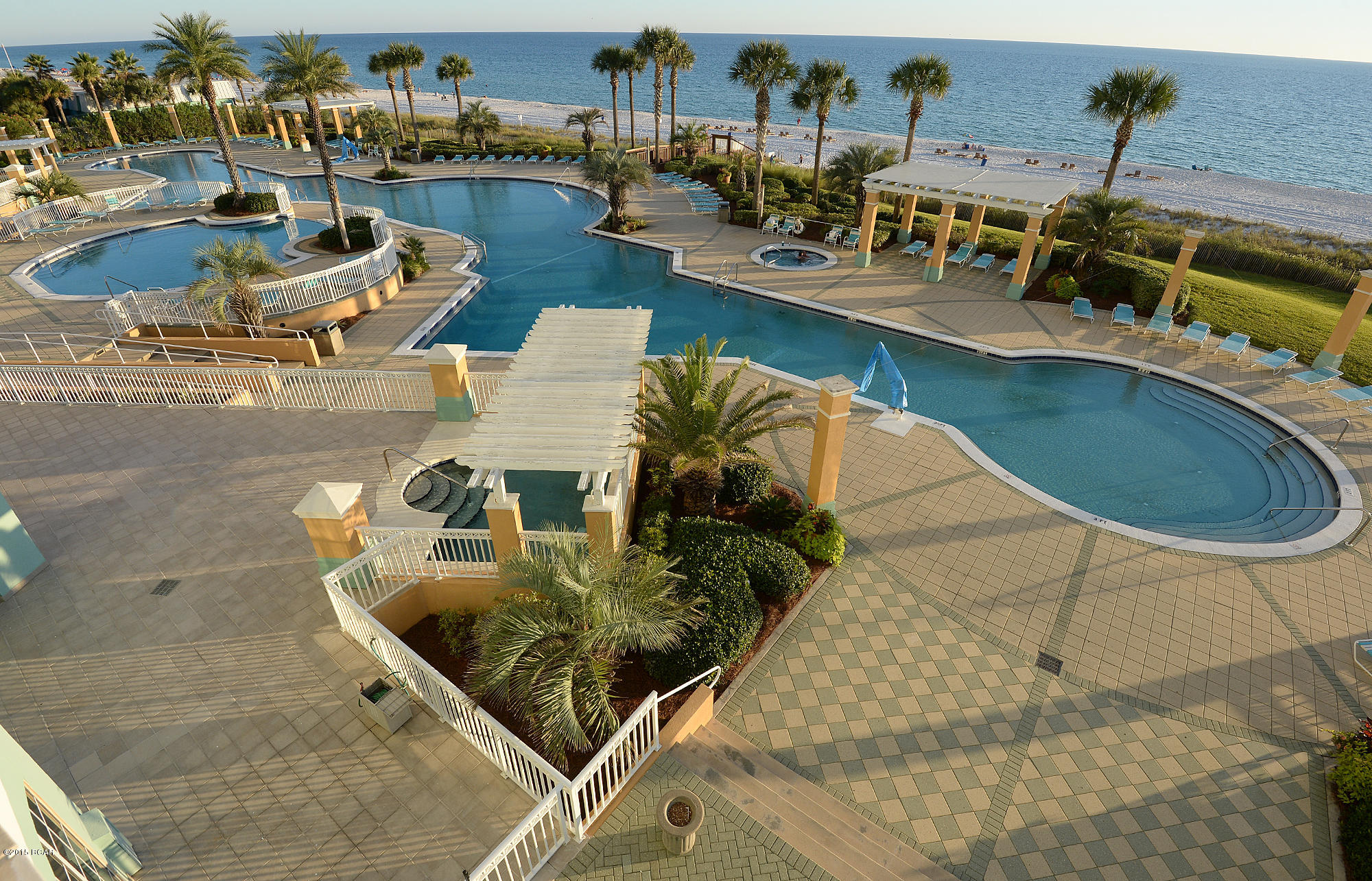 En Soleil Condo - Residential