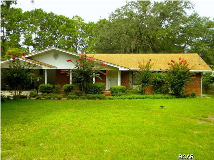 Waterfront, well maintained older home in Donelson Point. Over 2,000 sq ft with 3 bedrooms, 2 full baths and 1 half bath. This home offers a large living room and family/dining room and eat-in kitchen, but you will really enjoy the 12 x 20 all season room and the gorgeous views of the water. Almost half an acre measuring 90' x 240' with a deep water dock, carport for 2, an additional carport or covered patio on the side of the house and a separate yard building. There is even a well for the yard irrigation. Make an appointment to see this home with tons of potential.