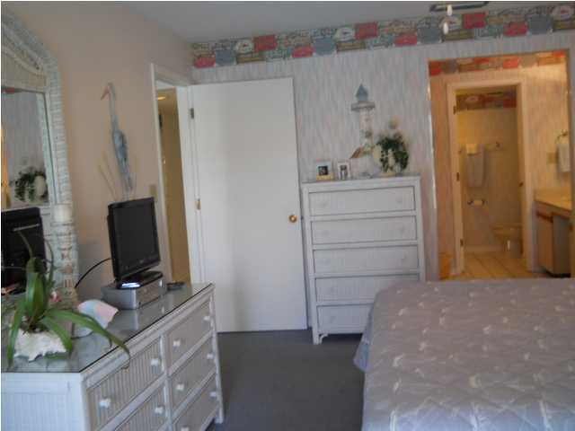 Edgewater Golf Villas 5 B - Residential