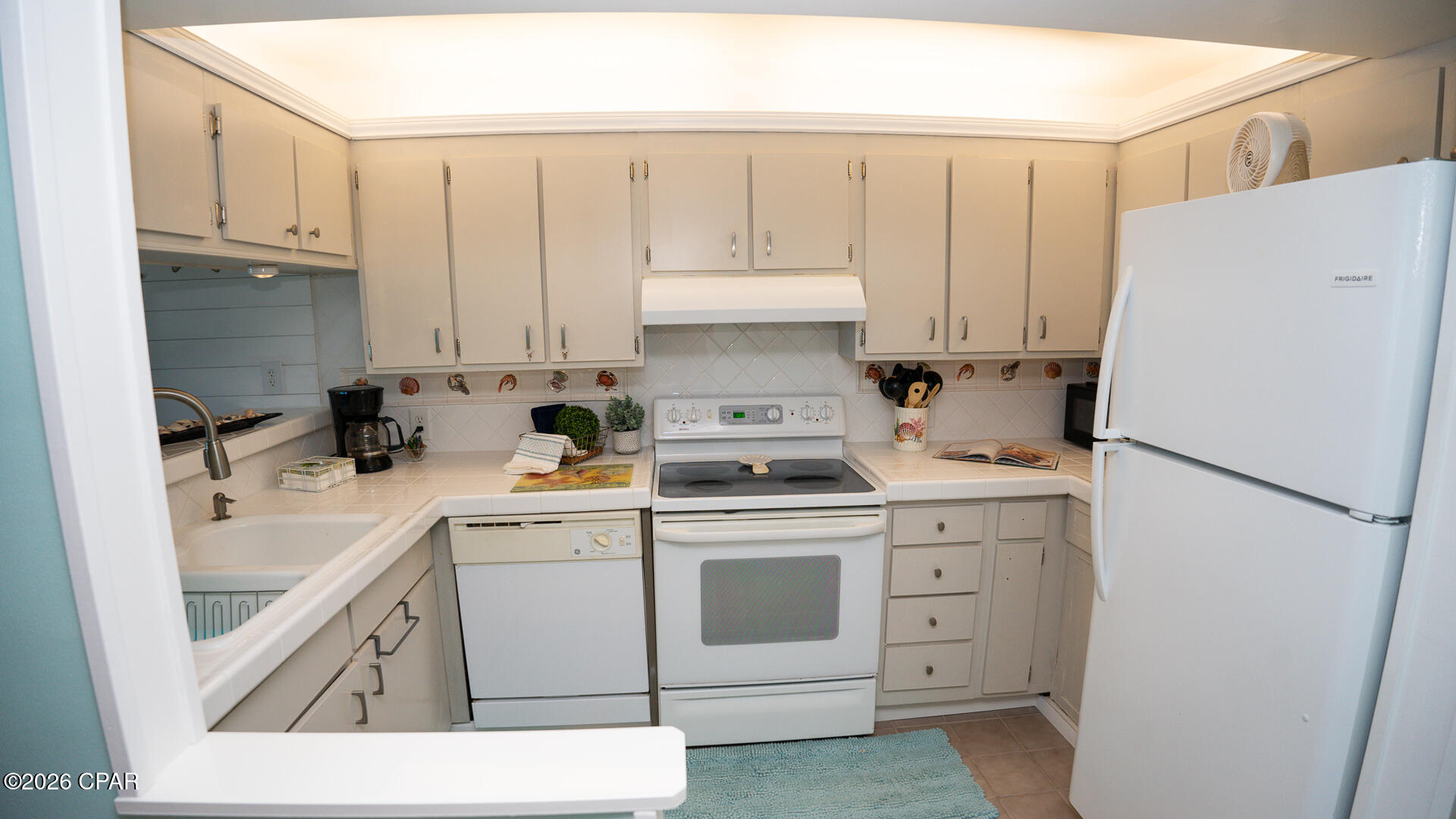 Mariner East Condo - Residential