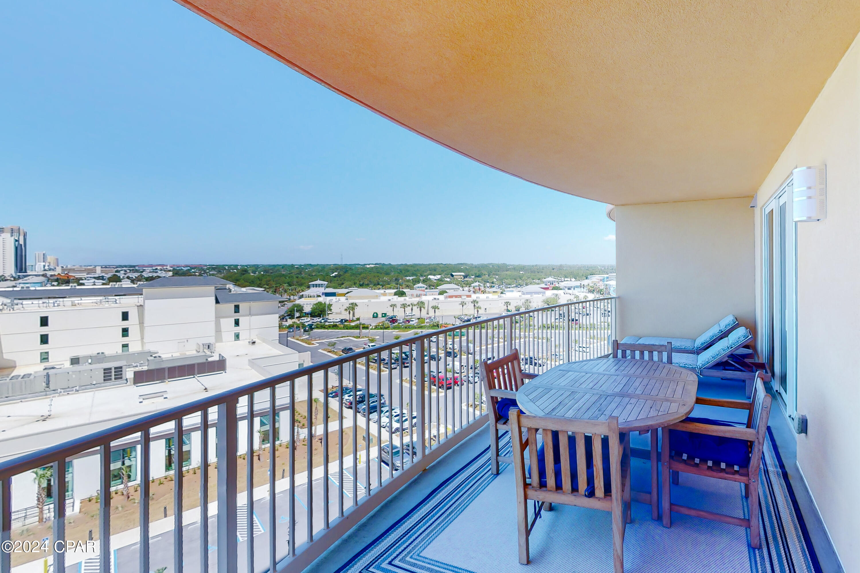 Calypso Towers III - Residential