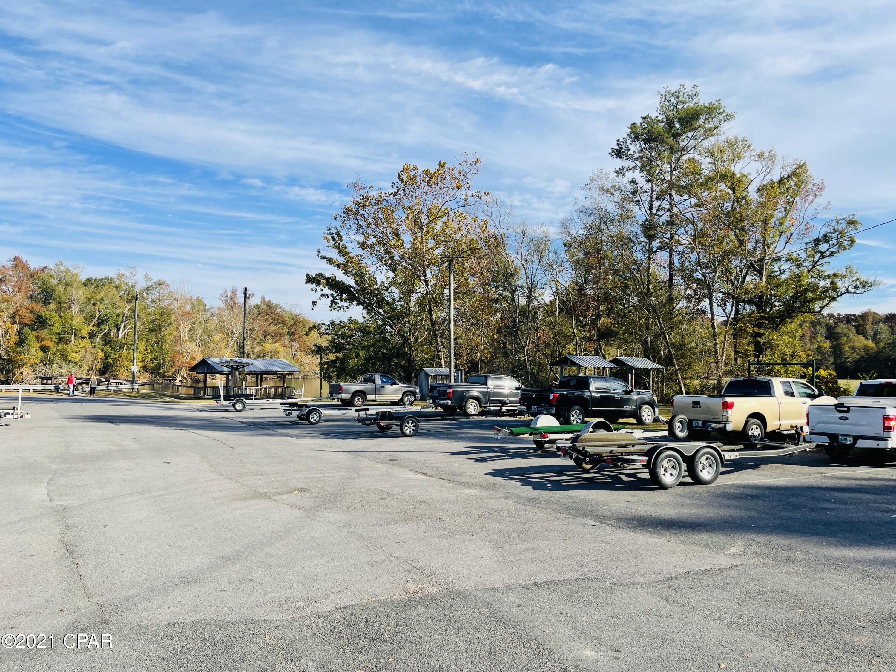 Riverside Park - Land