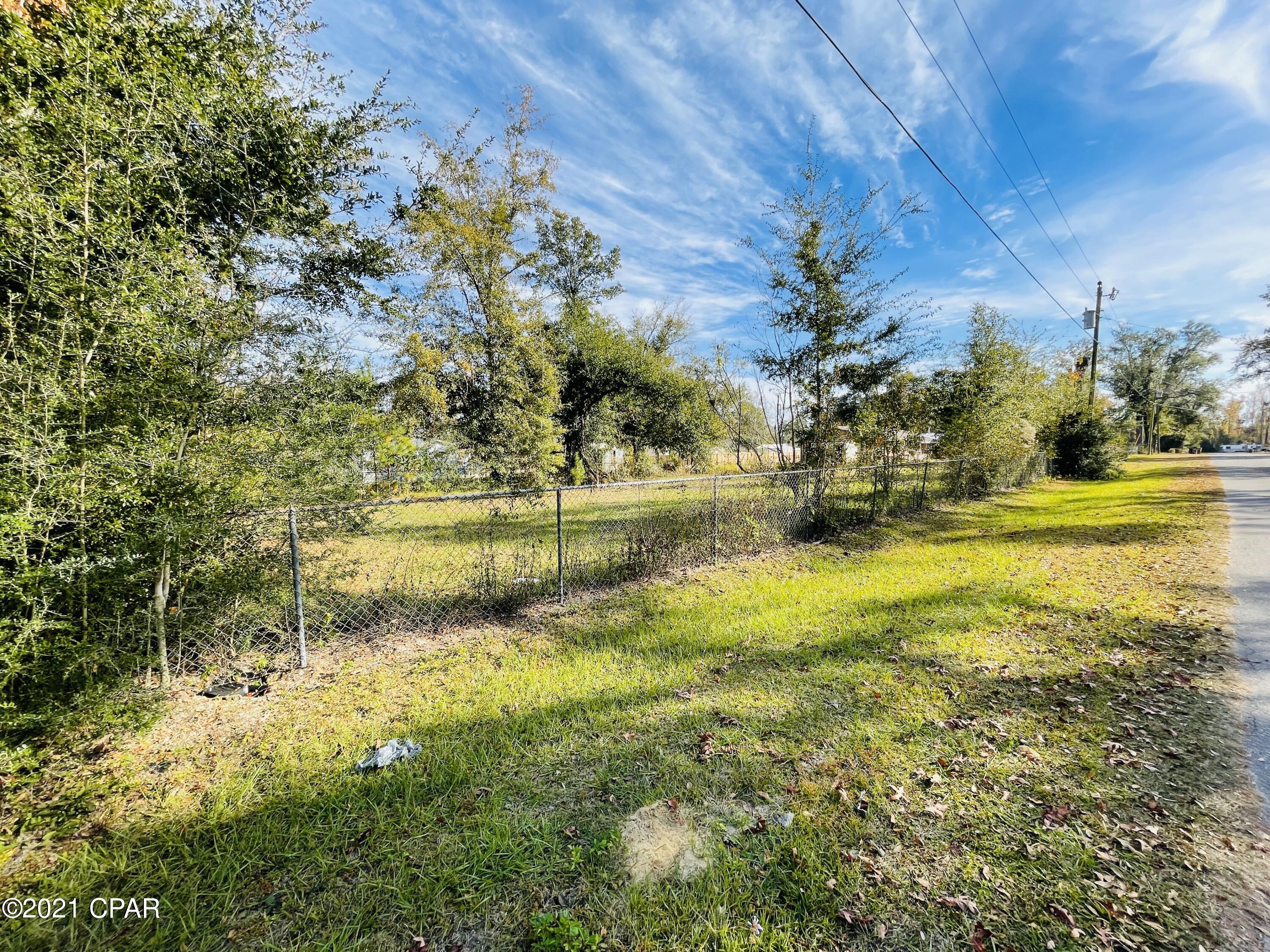 Riverside Park - Land