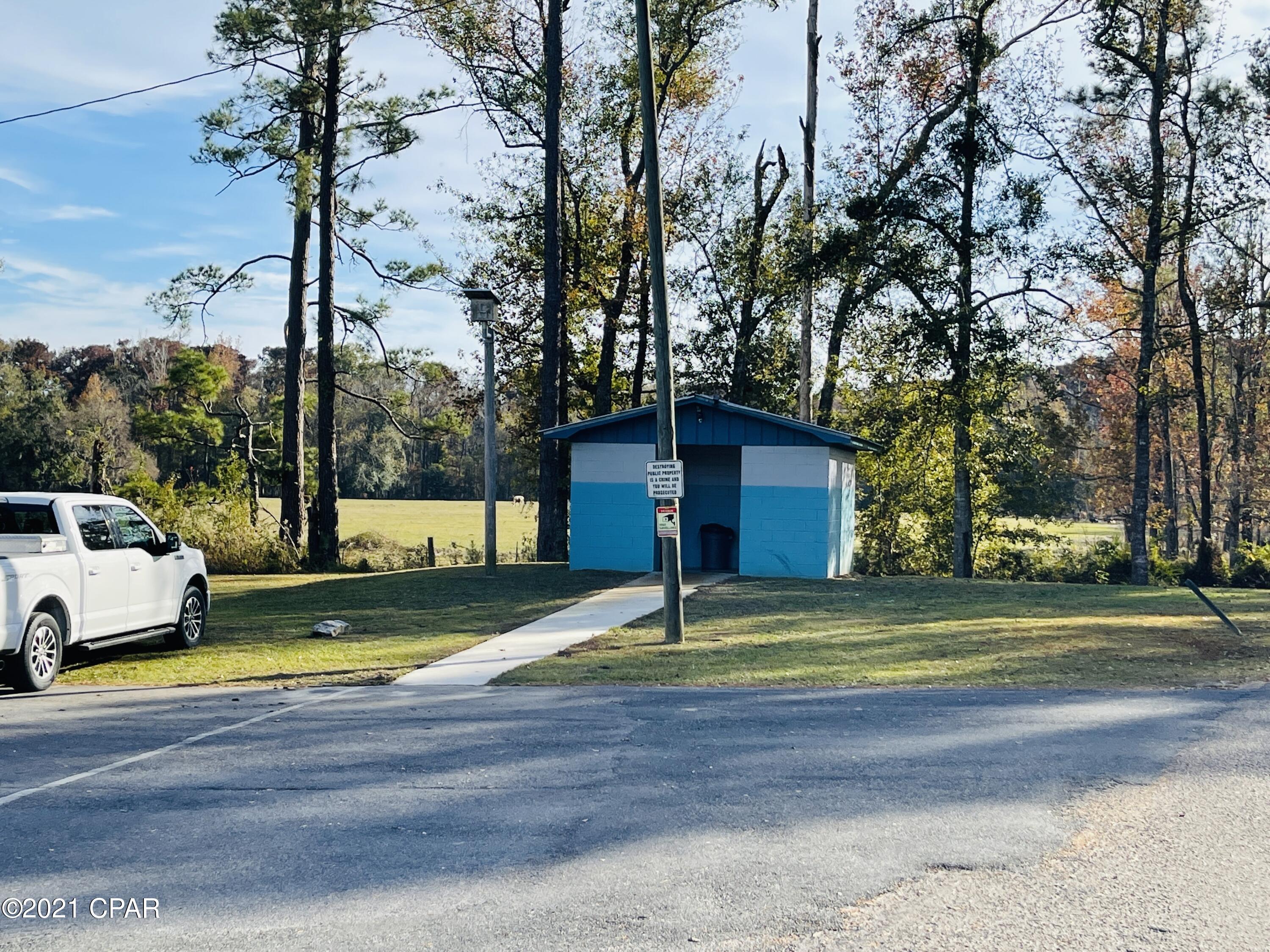 Riverside Park - Land