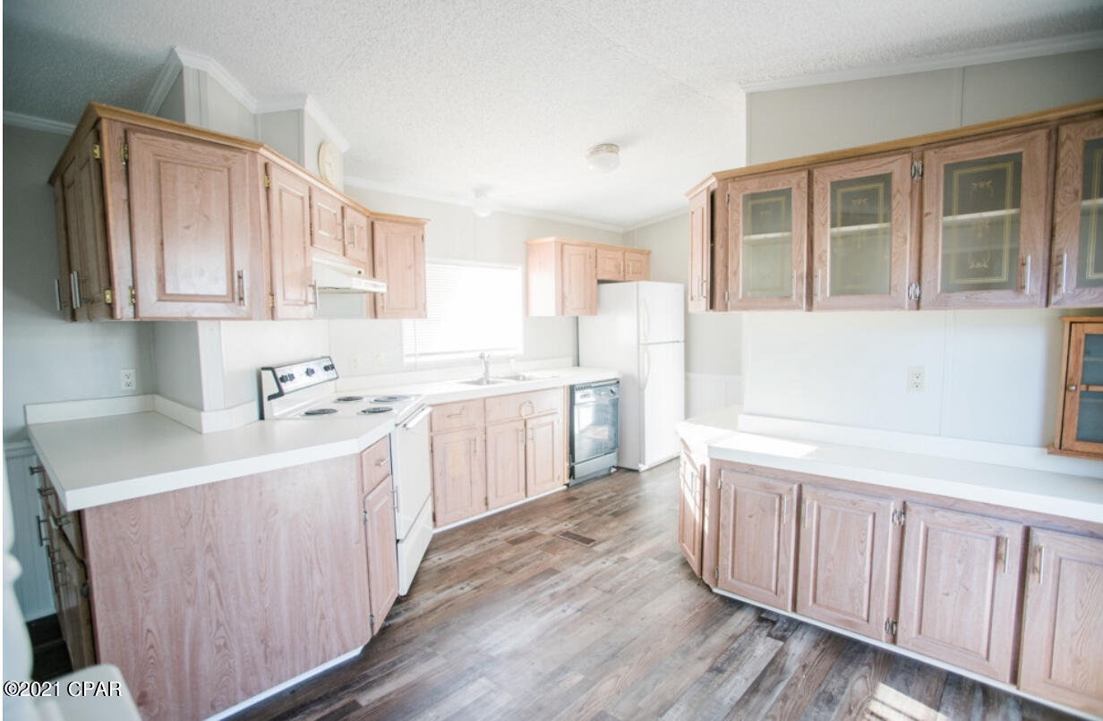 [No Recorded Subdiv] - Residential Lease