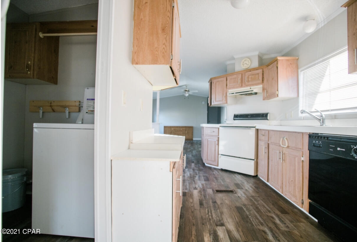 [No Recorded Subdiv] - Residential Lease